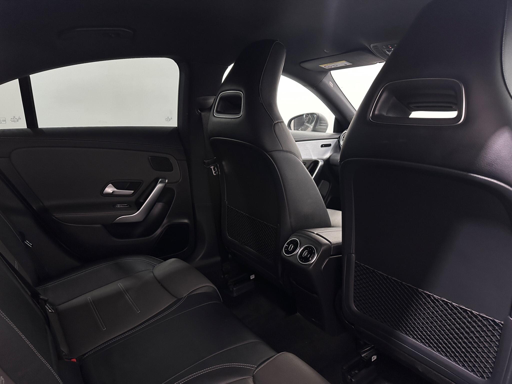 Mercedes-Benz Cla view 41