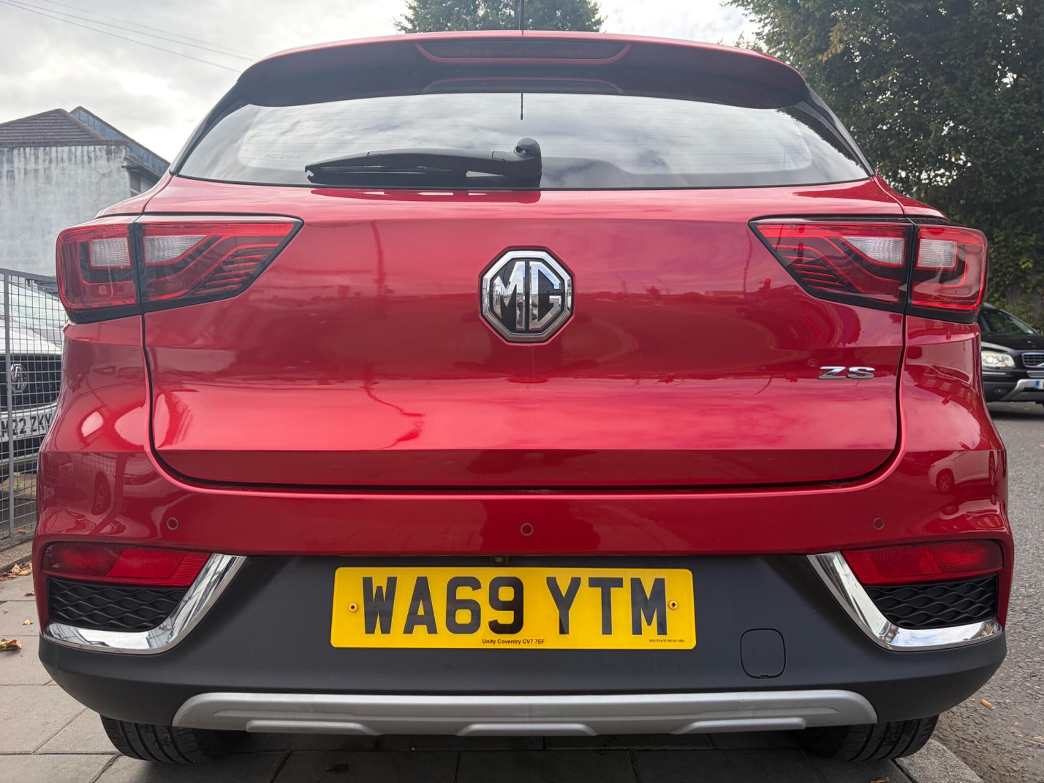 MG ZS view 22