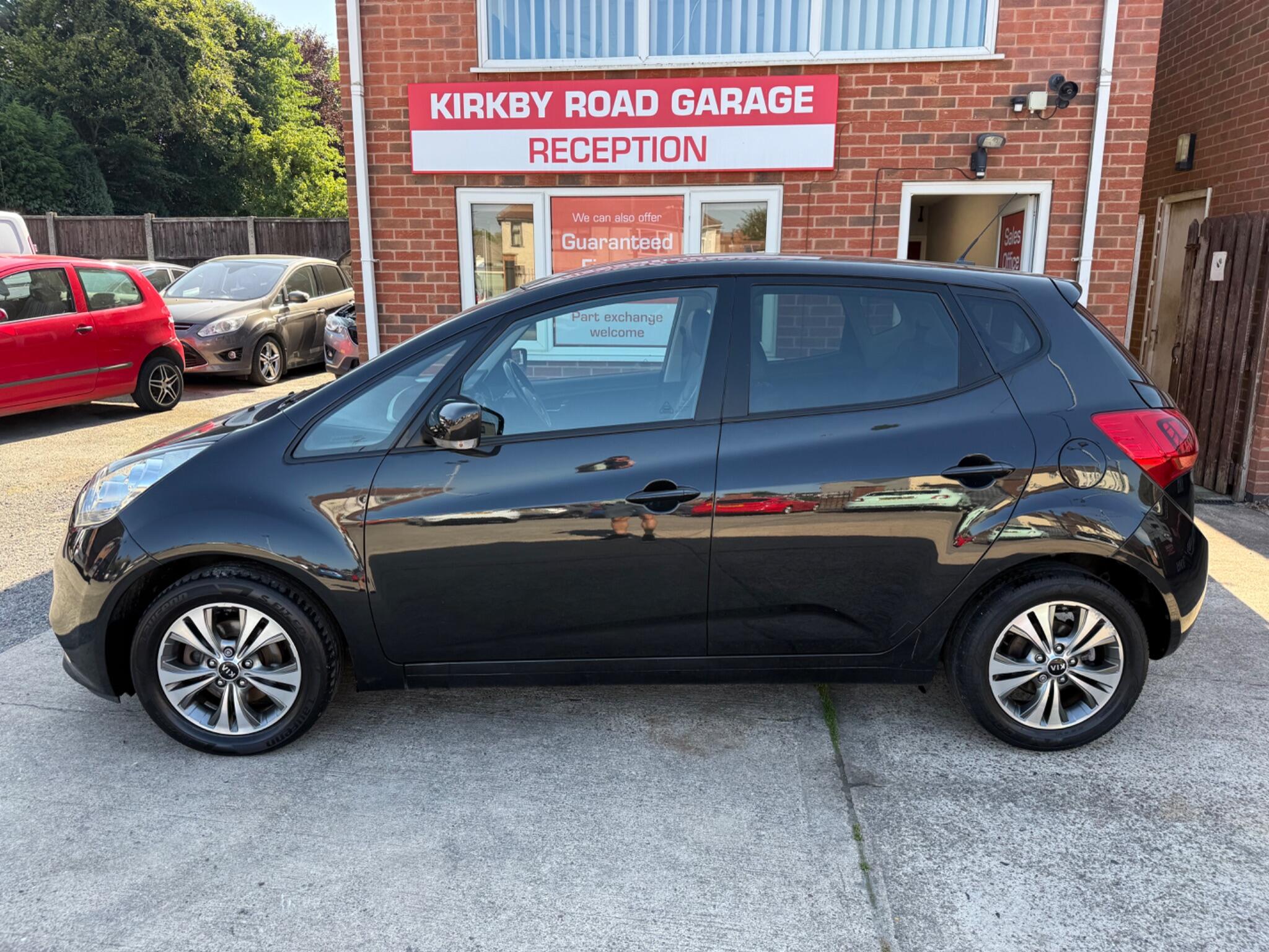 Kia Venga view 5