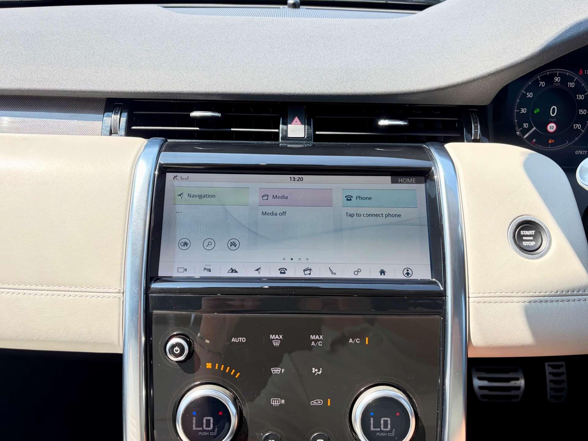 Land Rover Discovery Sport view 46