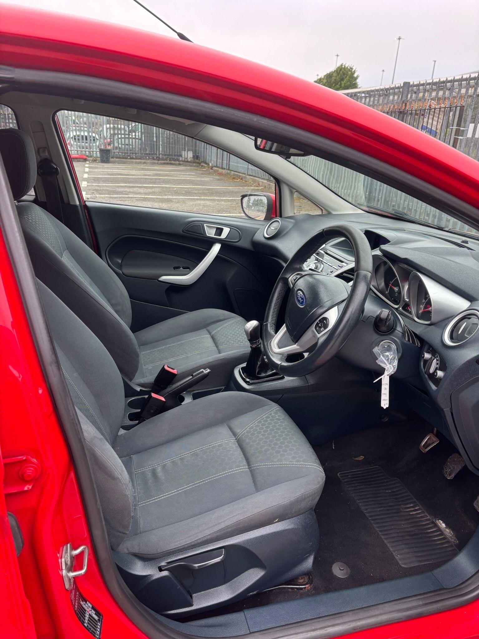 Ford Fiesta view 25