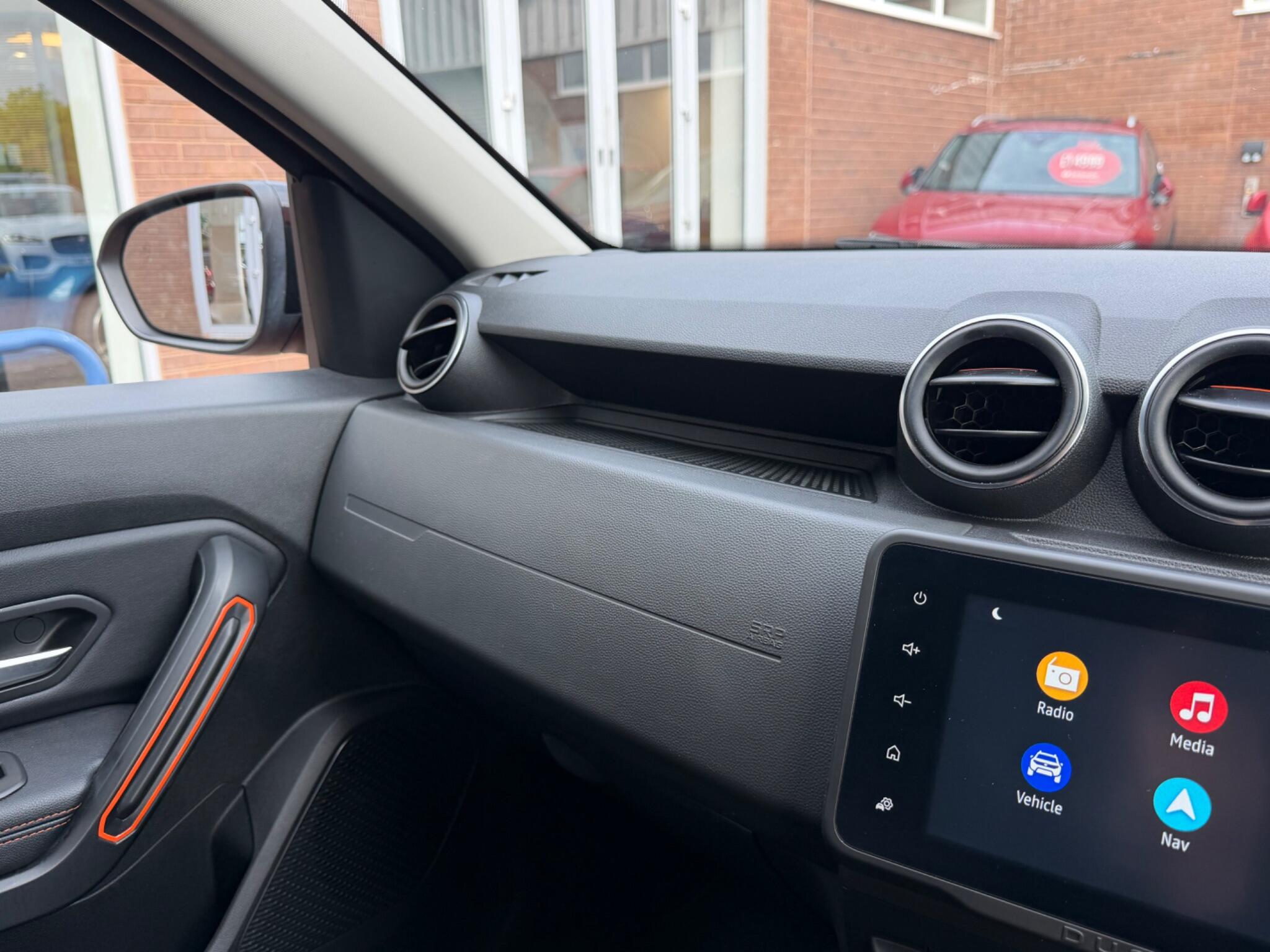 Dacia Duster view 79