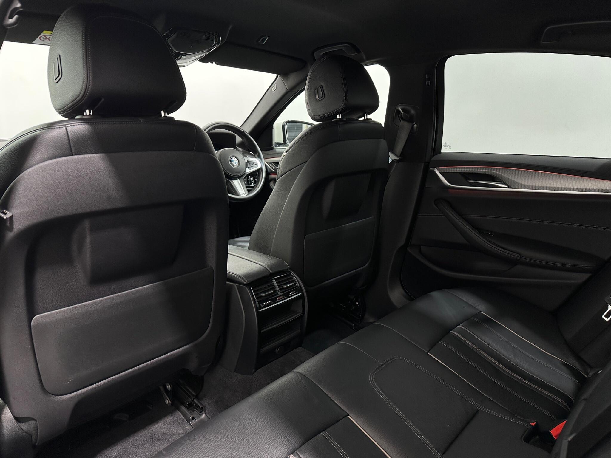 BMW 5 Series view 39