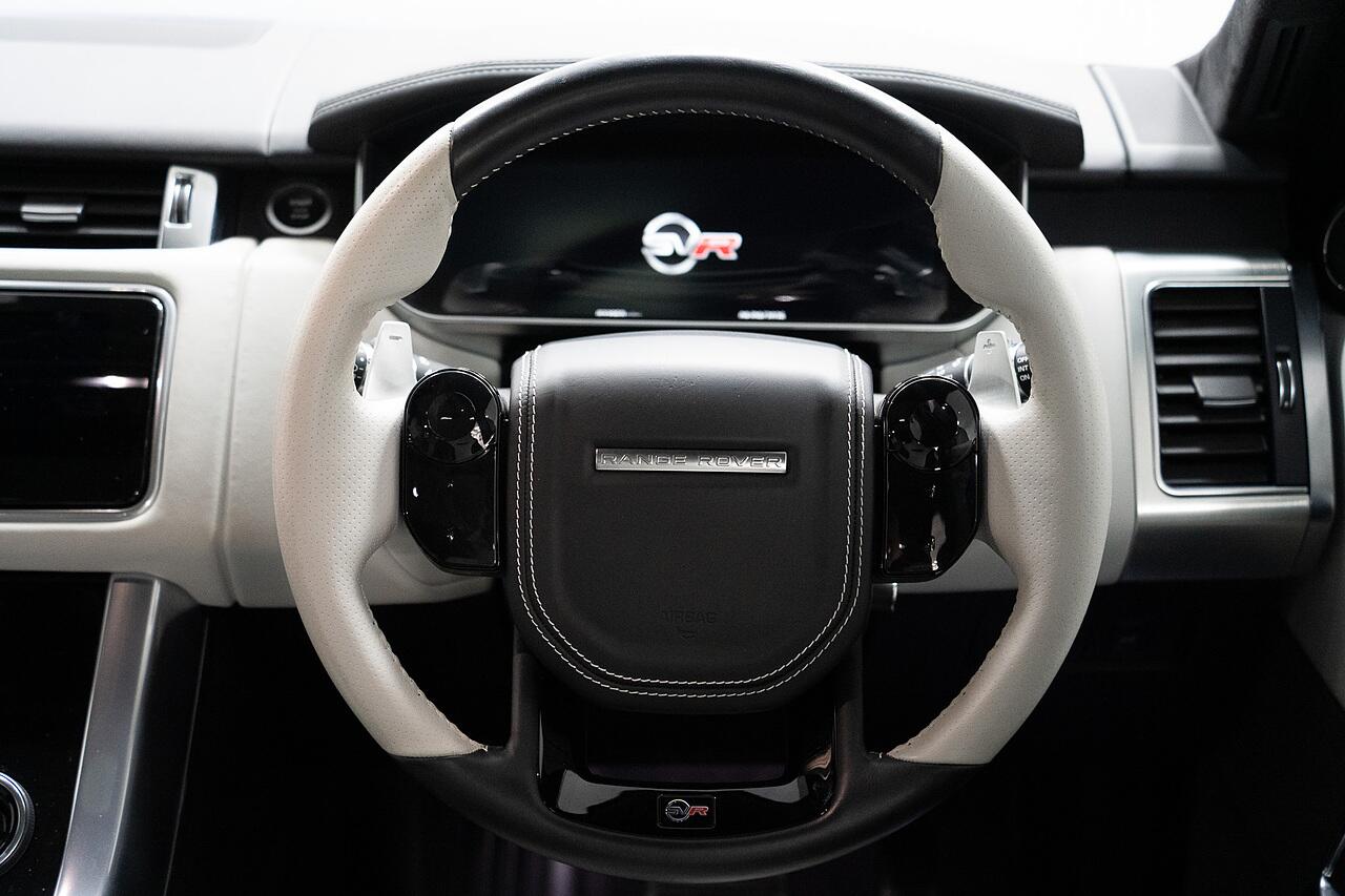 Land Rover Range Rover Sport view 13