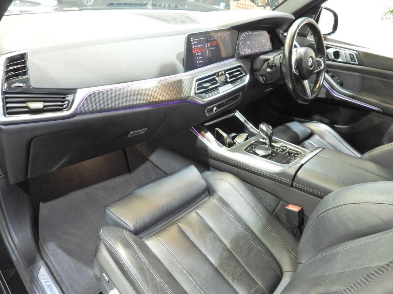 BMW X5 view 21