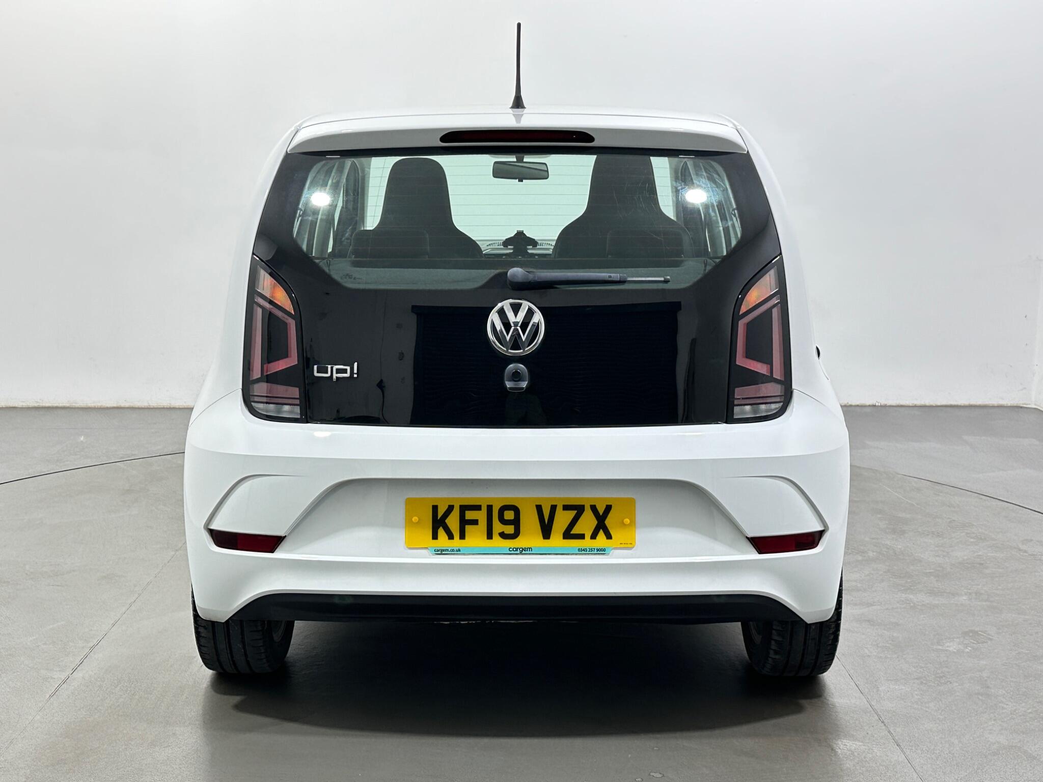 Volkswagen Up! view 7