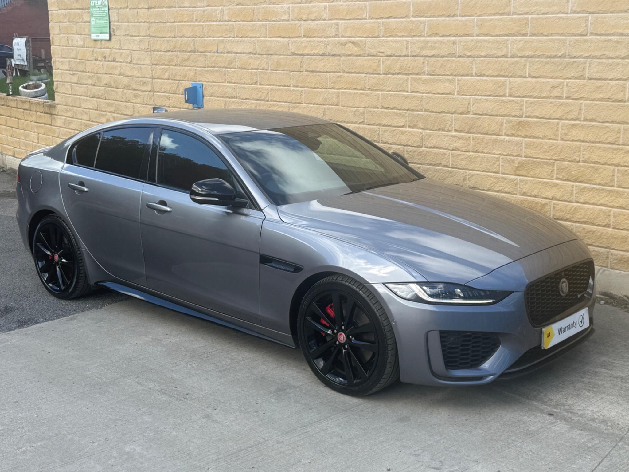 Jaguar XE view 9