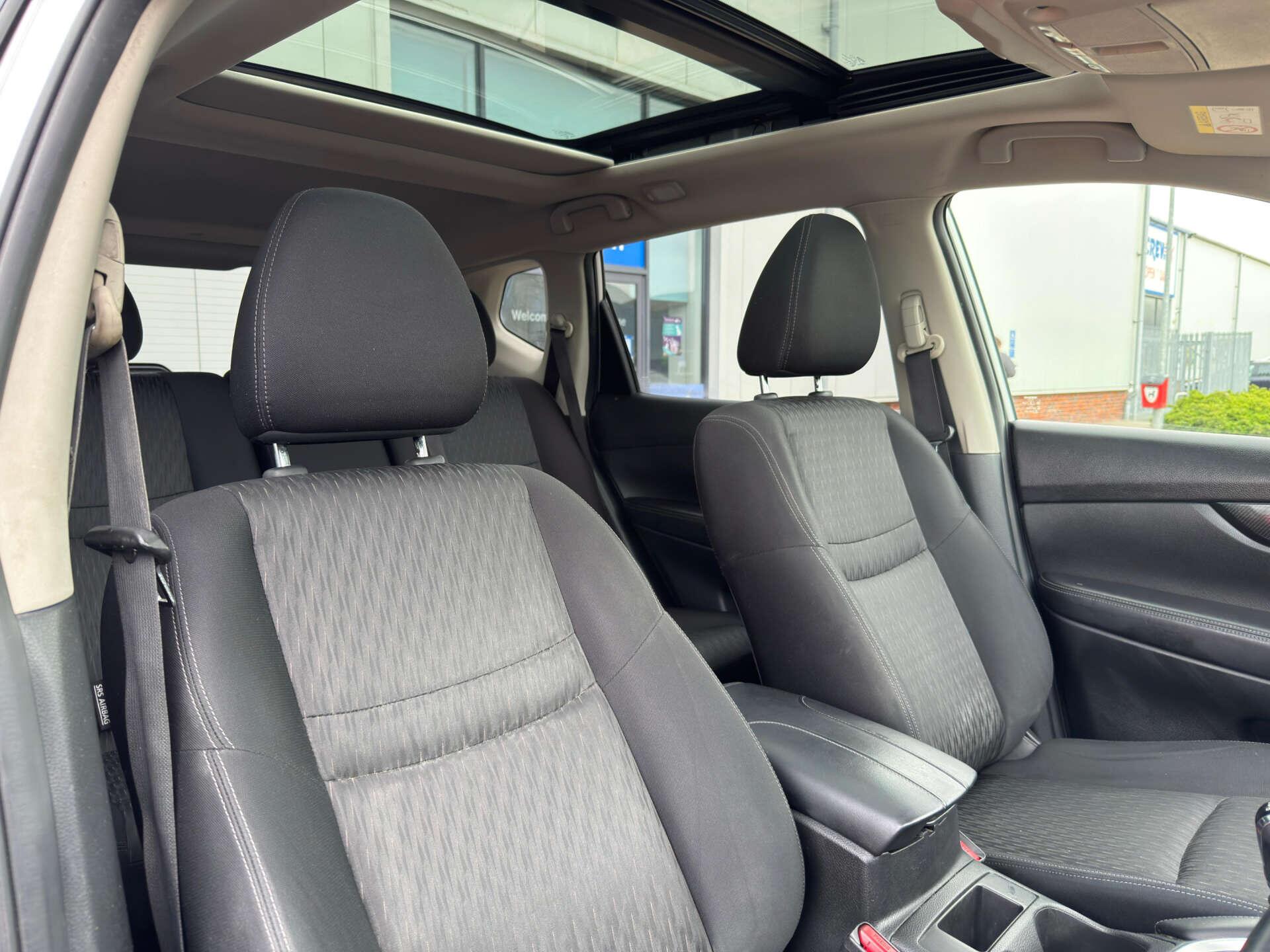 Nissan X-Trail view 13