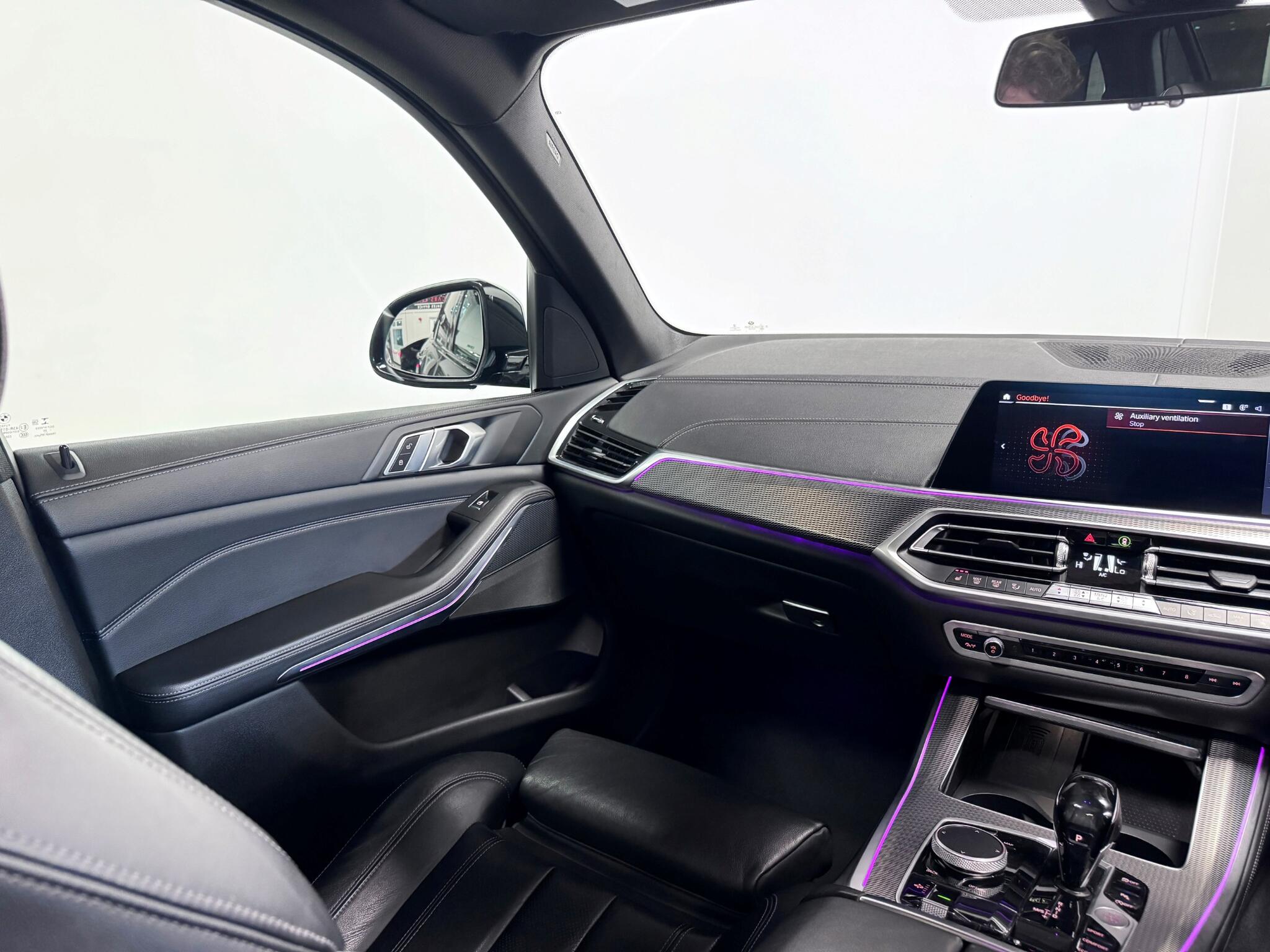 BMW X5 view 34