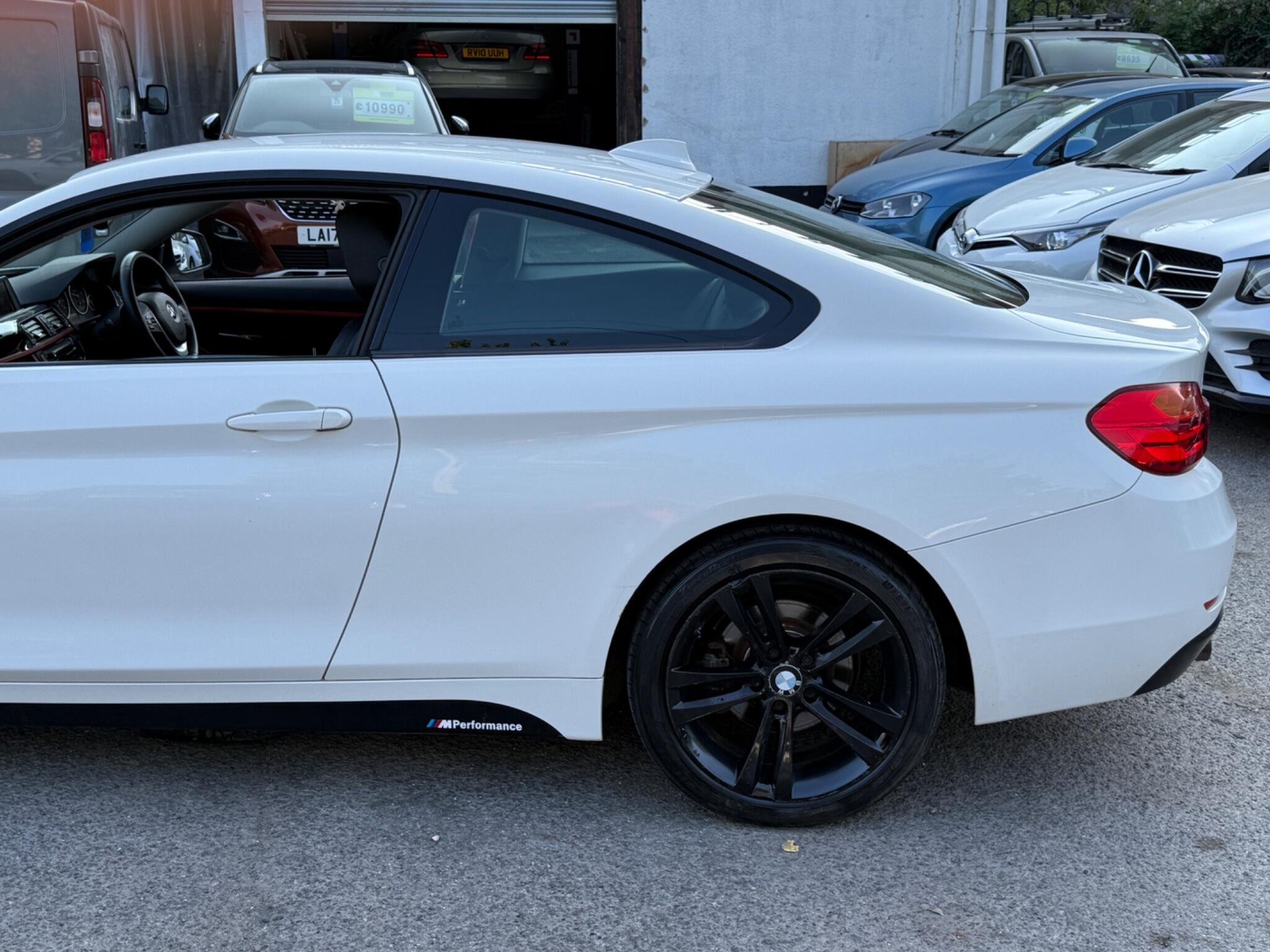 BMW 4 Series - Image 12