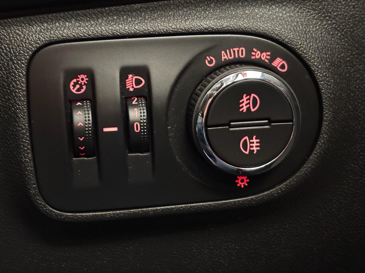 Vauxhall Corsa view 38