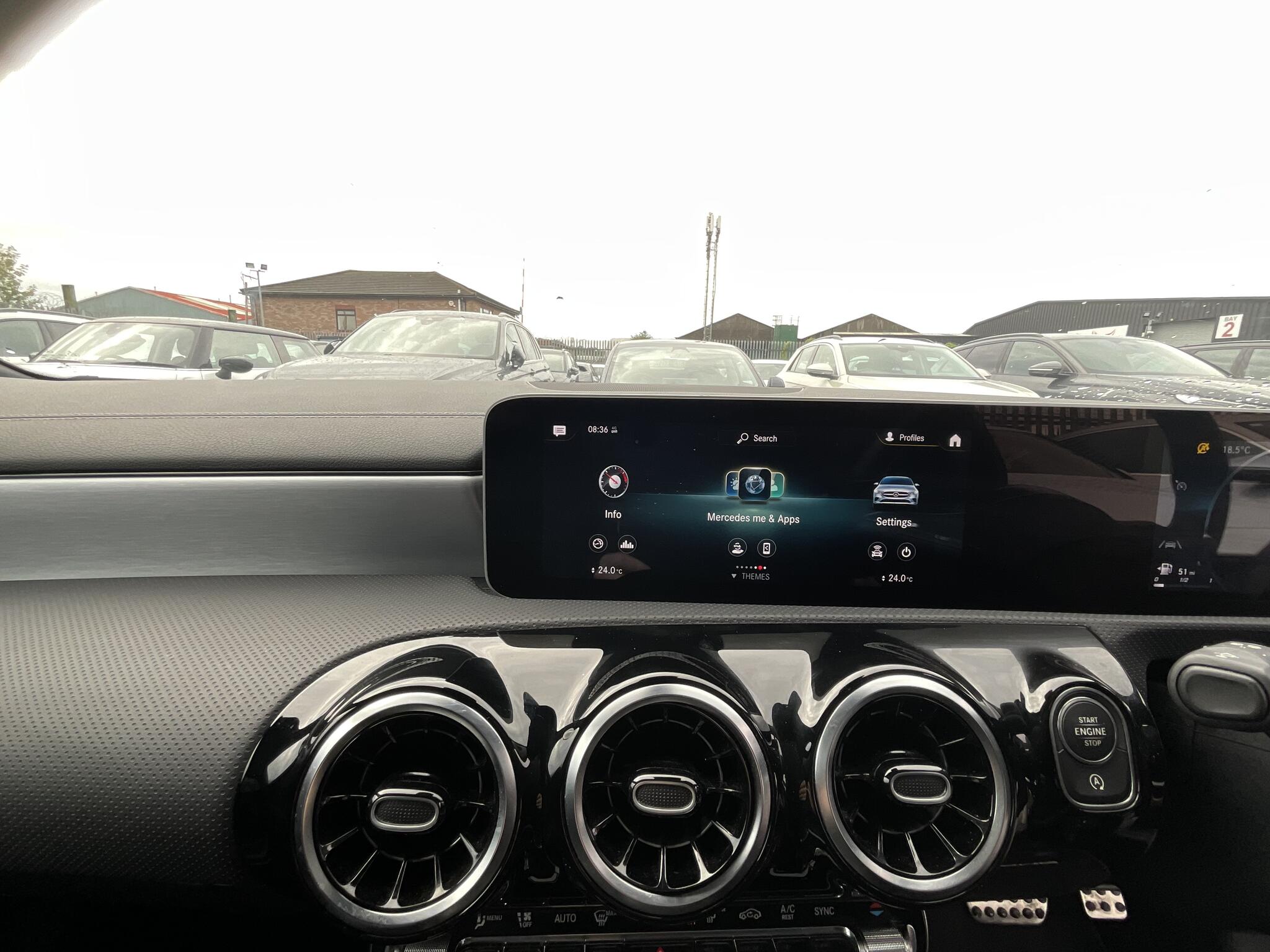 Mercedes-Benz Cla view 25