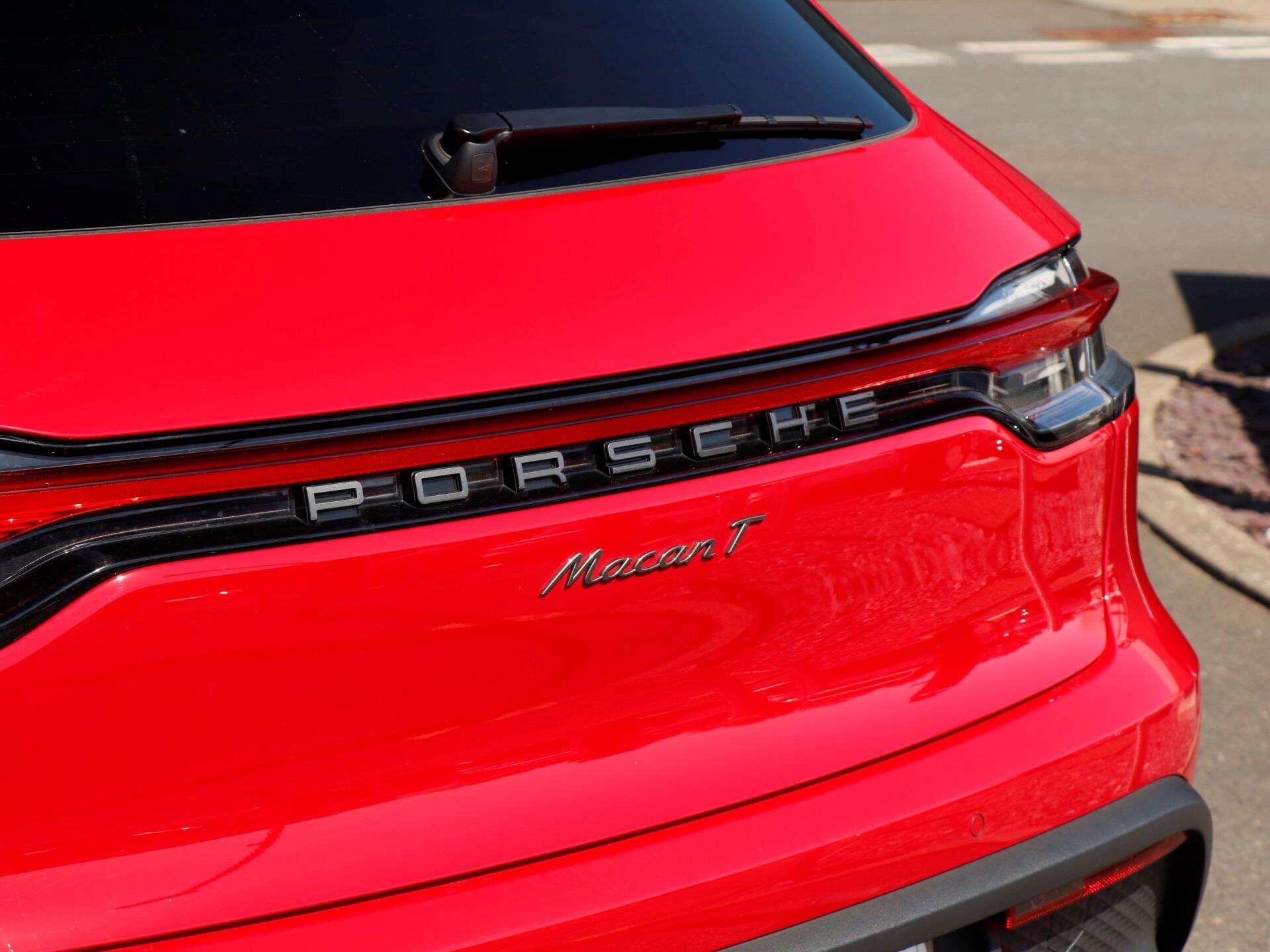 Porsche Macan view 34