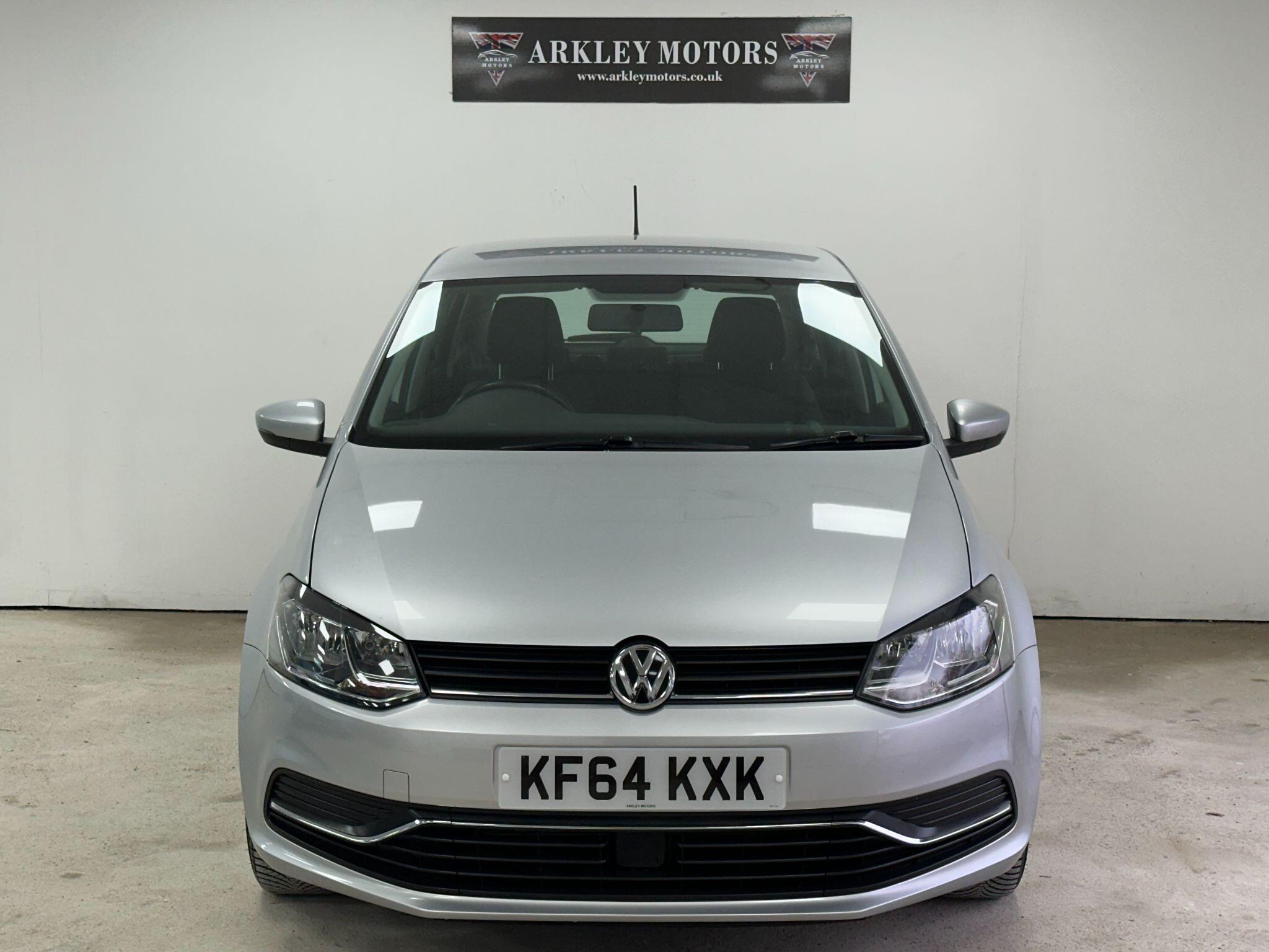 2015 Volkswagen Polo 1.2 TSI BlueMotion Tech SE DSG Euro 6 (s/s) 5dr • 28,375 miles image 3