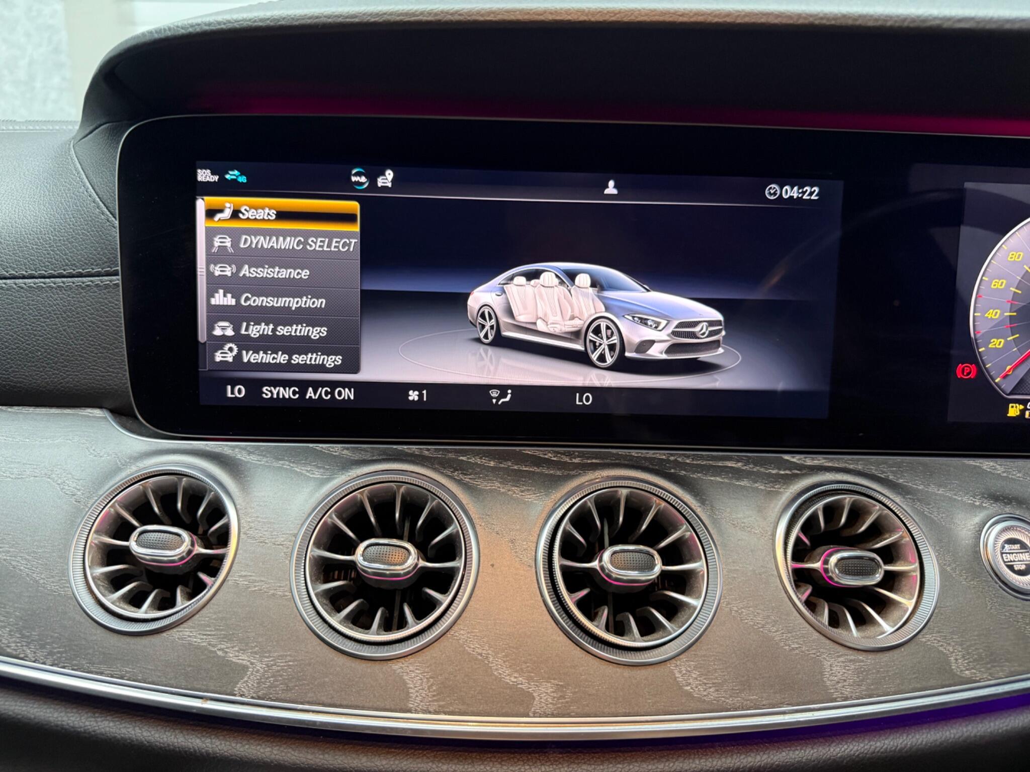 Mercedes-Benz CLS view 17