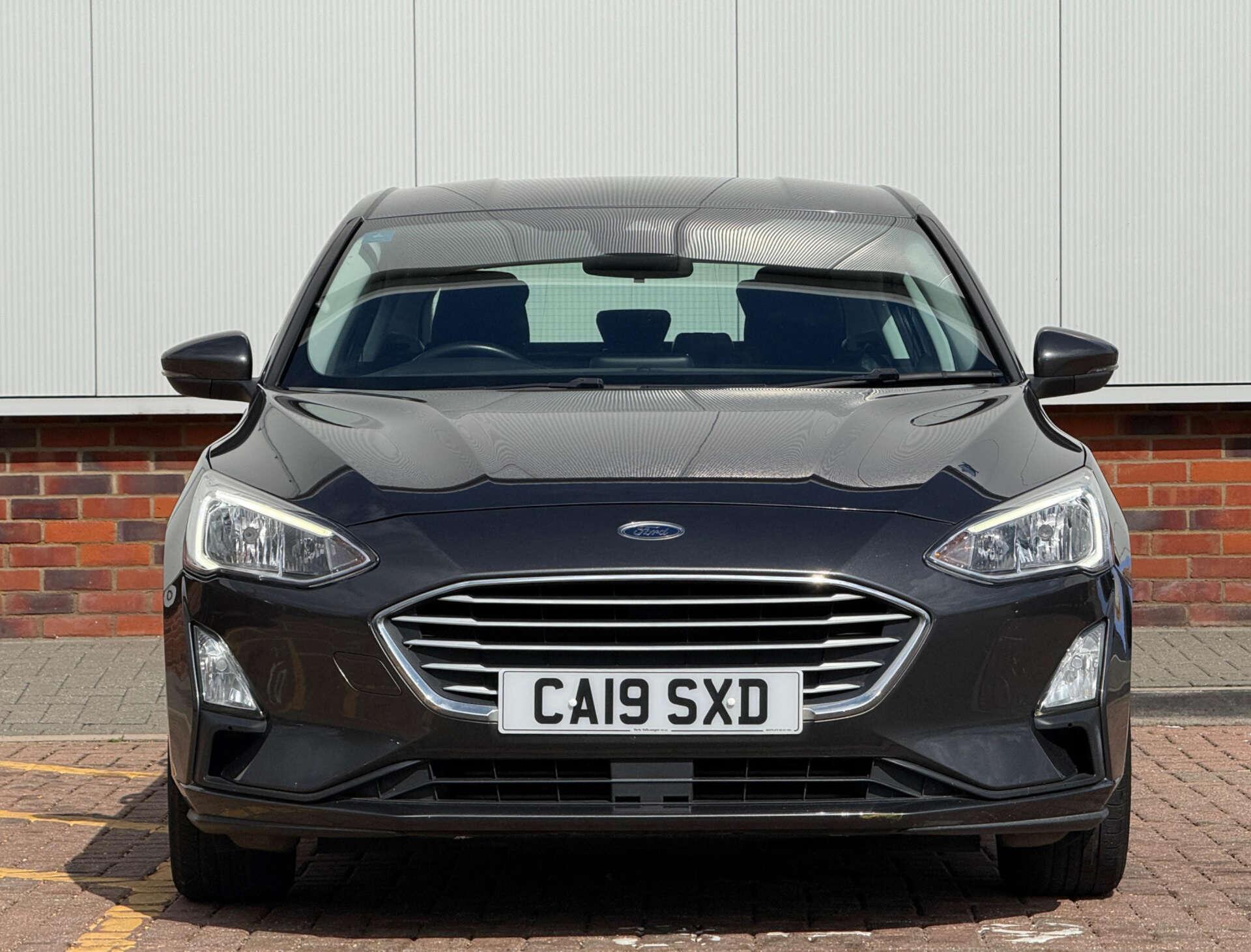 Ford Focus view 2