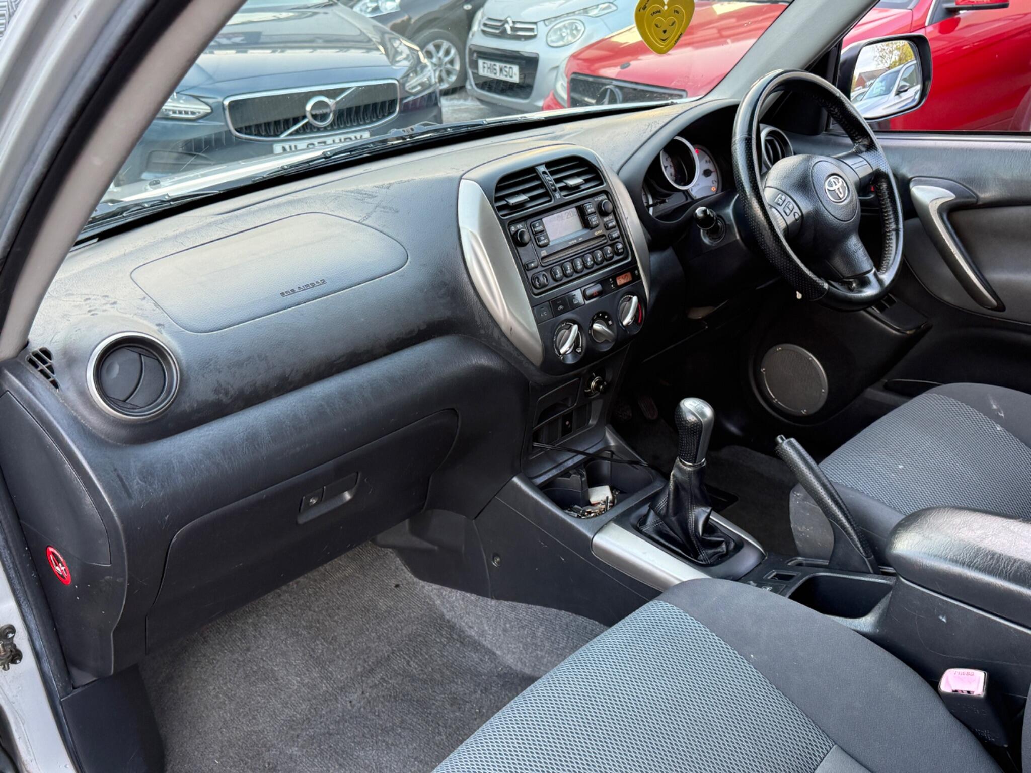 Toyota RAV4 - Image 20