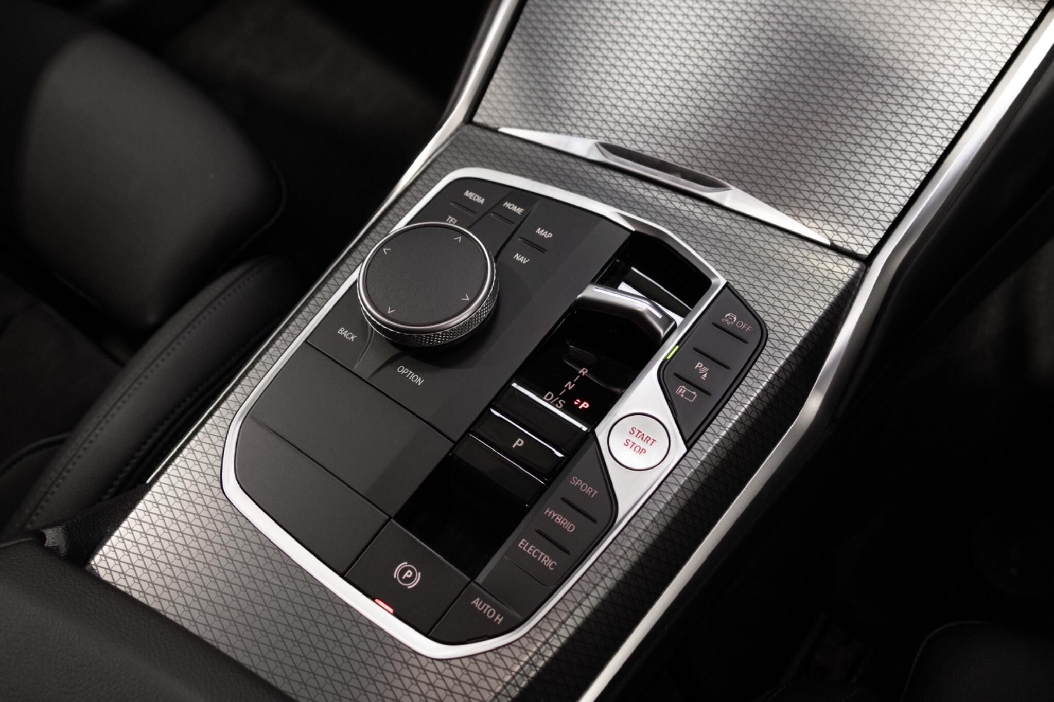 BMW 3 Series view 37