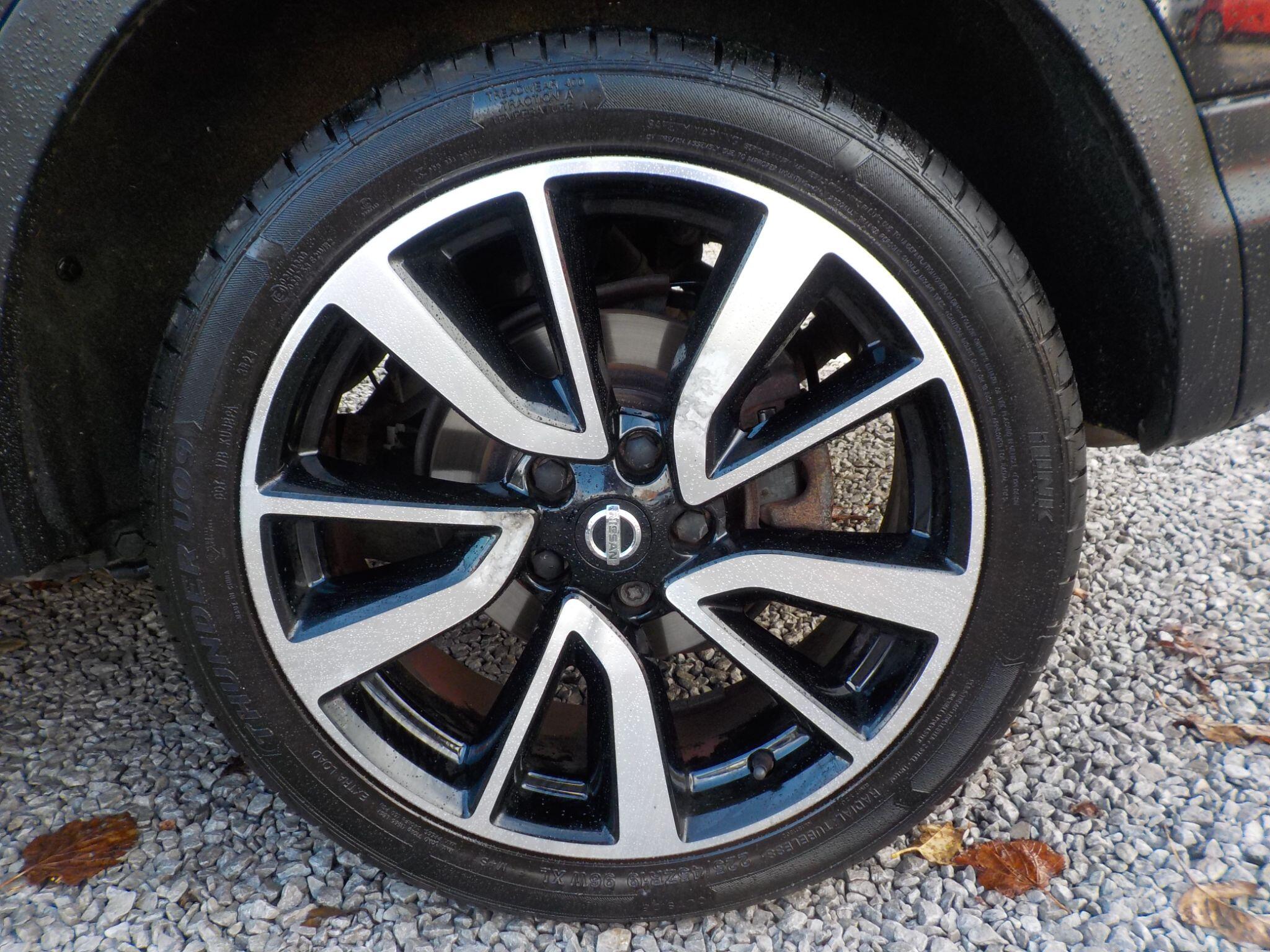 Nissan Qashqai 1.5 dCi Tekna 2WD Euro 6 (s/s) 5dr
