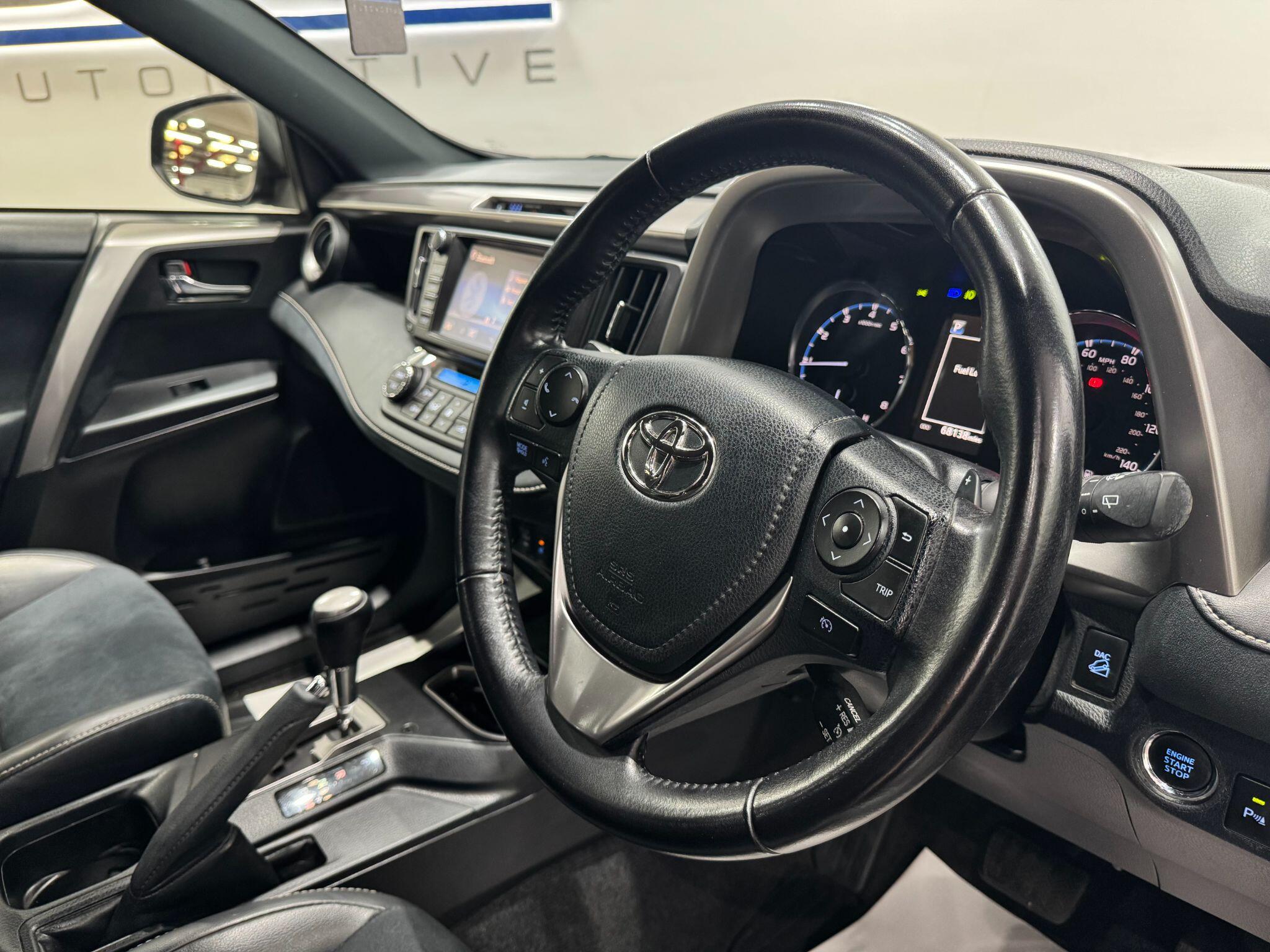 Toyota Rav4 view 18