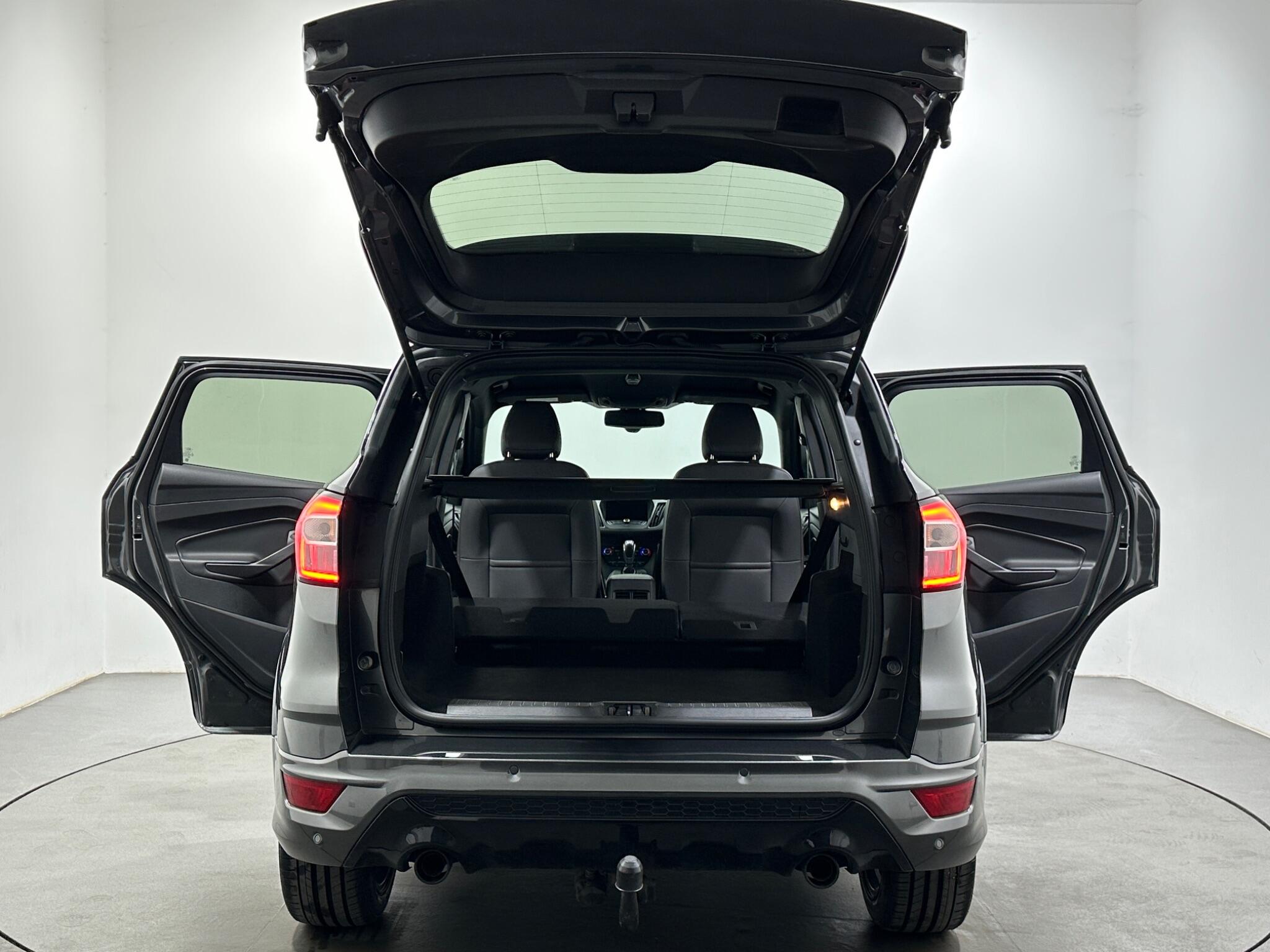 Ford Kuga view 42