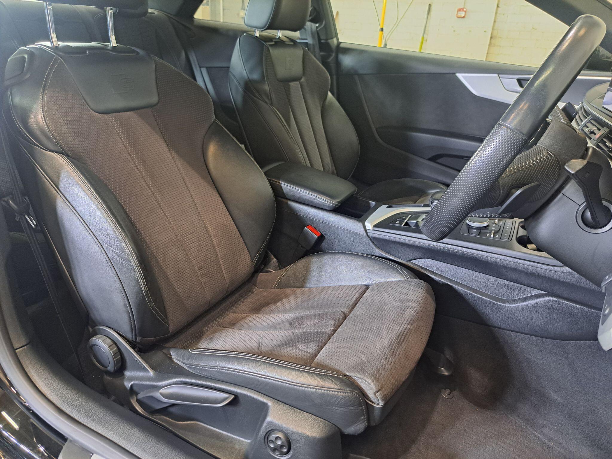 Audi A5 view 23