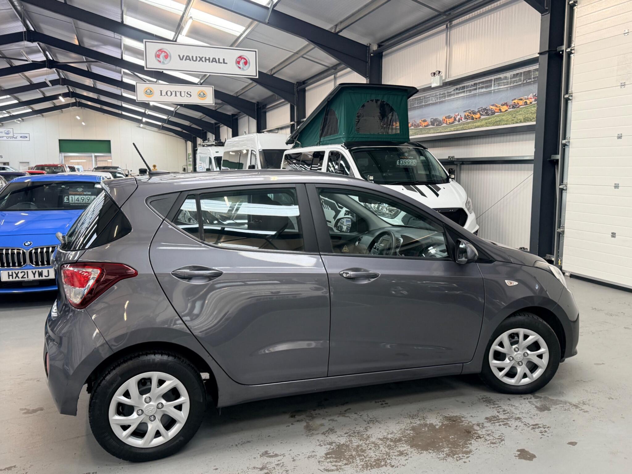 Hyundai I10 view 13