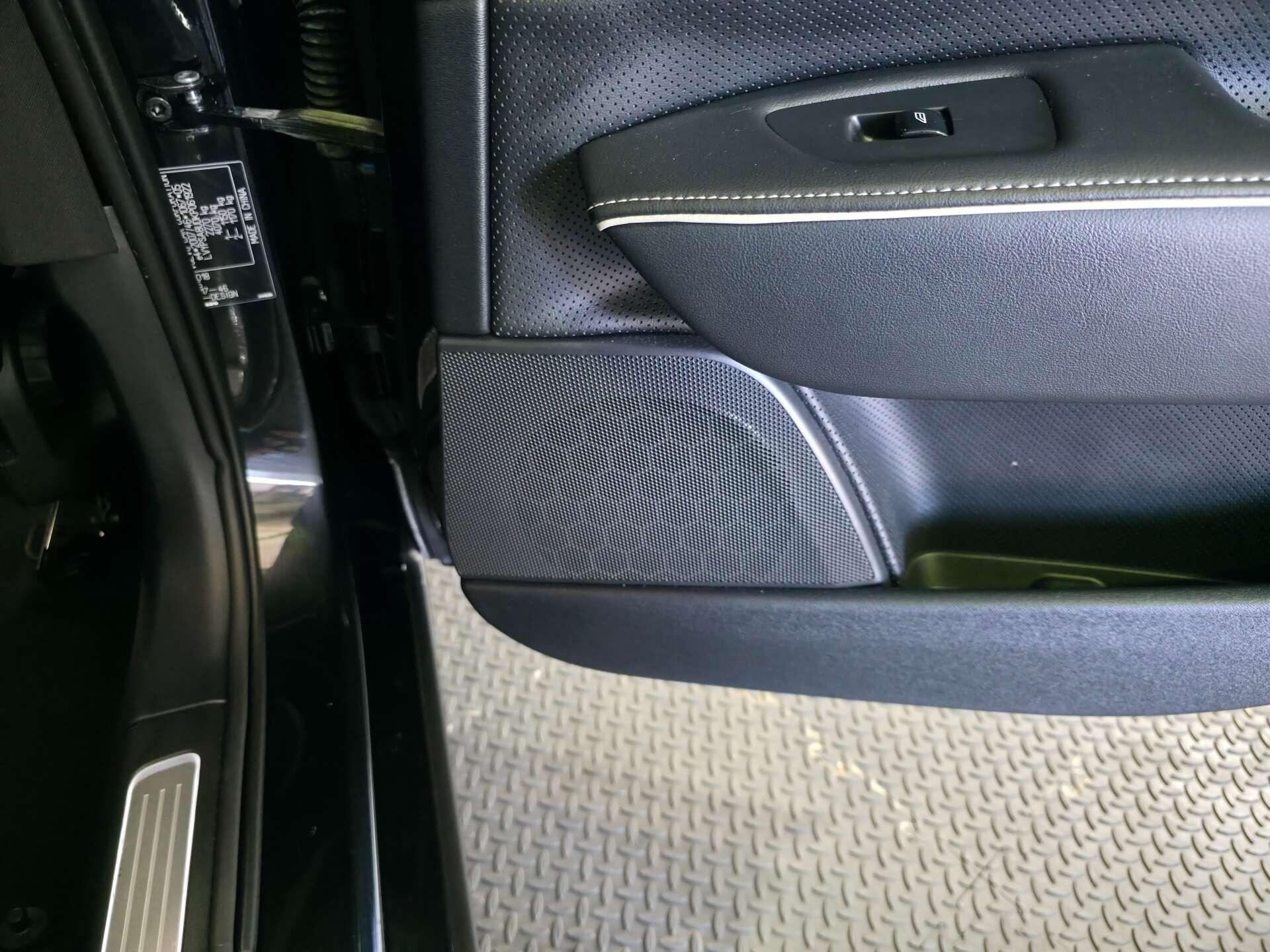 Volvo S90 view 55