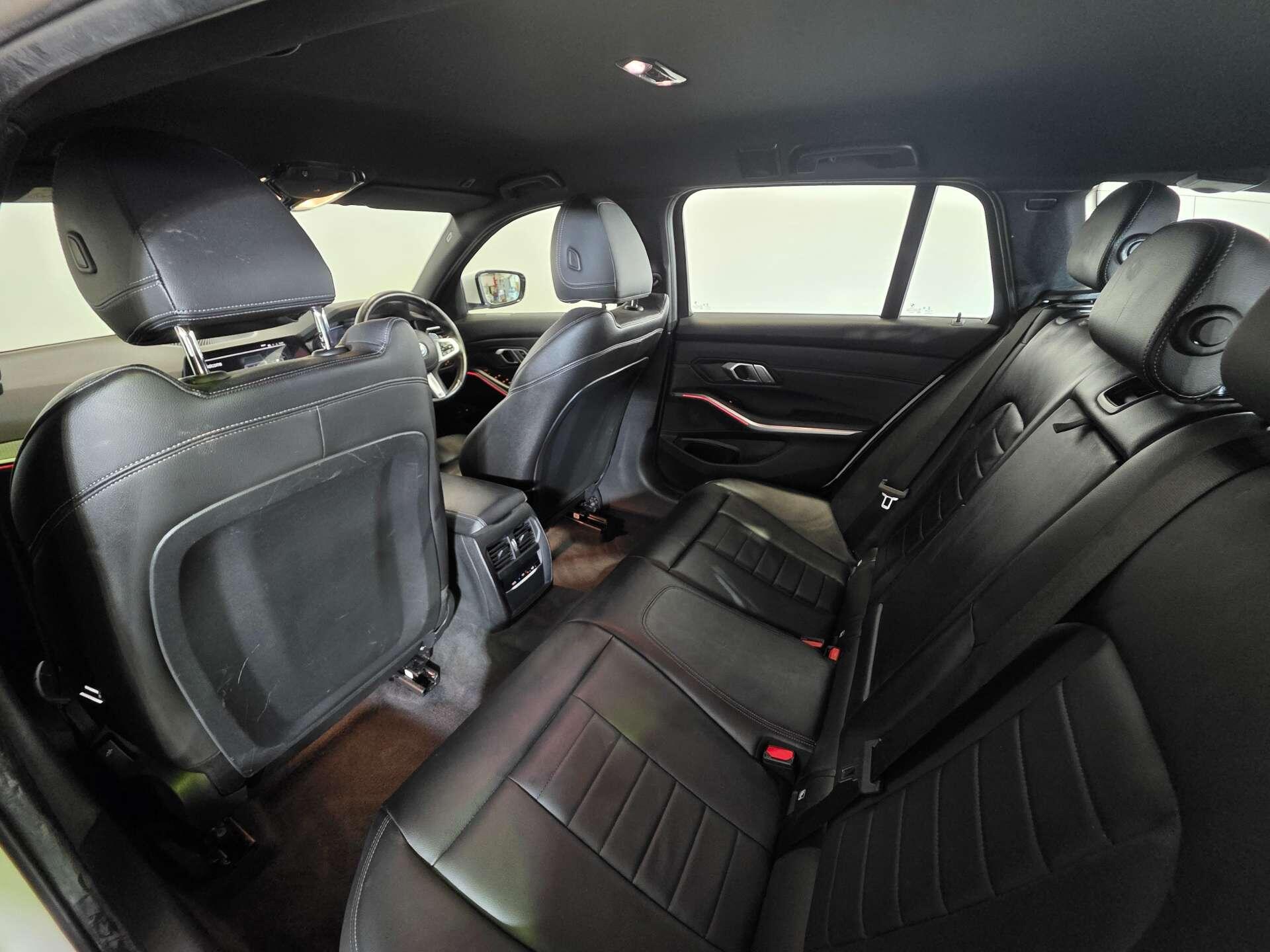 BMW 3 Series view 51
