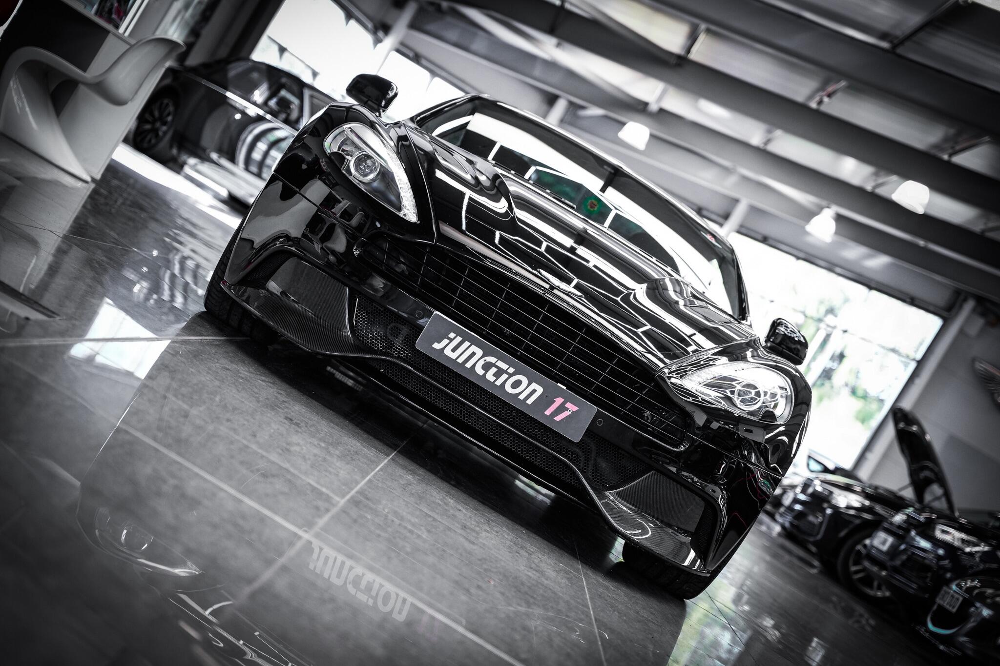 Aston Martin Vanquish view 4