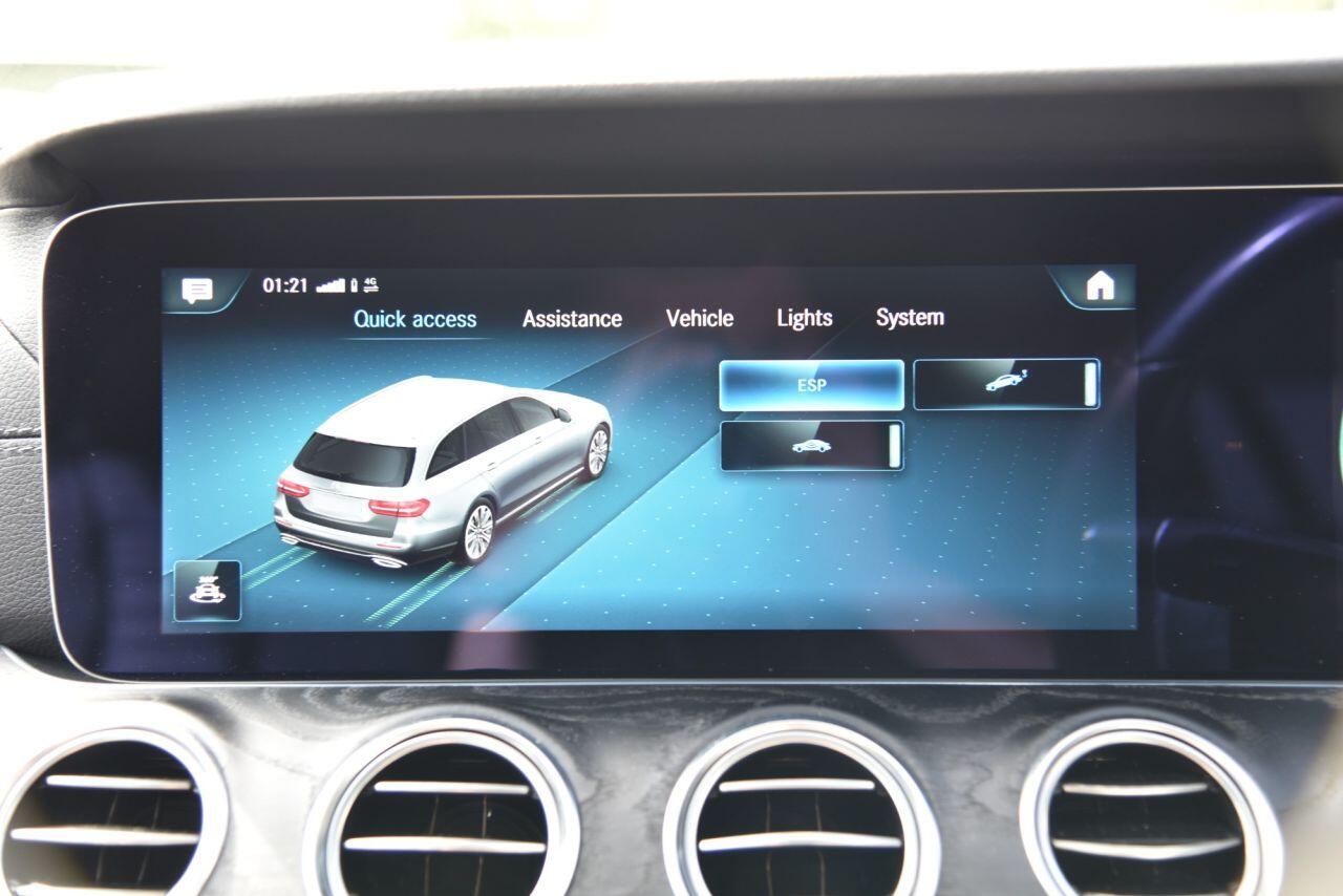Mercedes-Benz E Class view 44