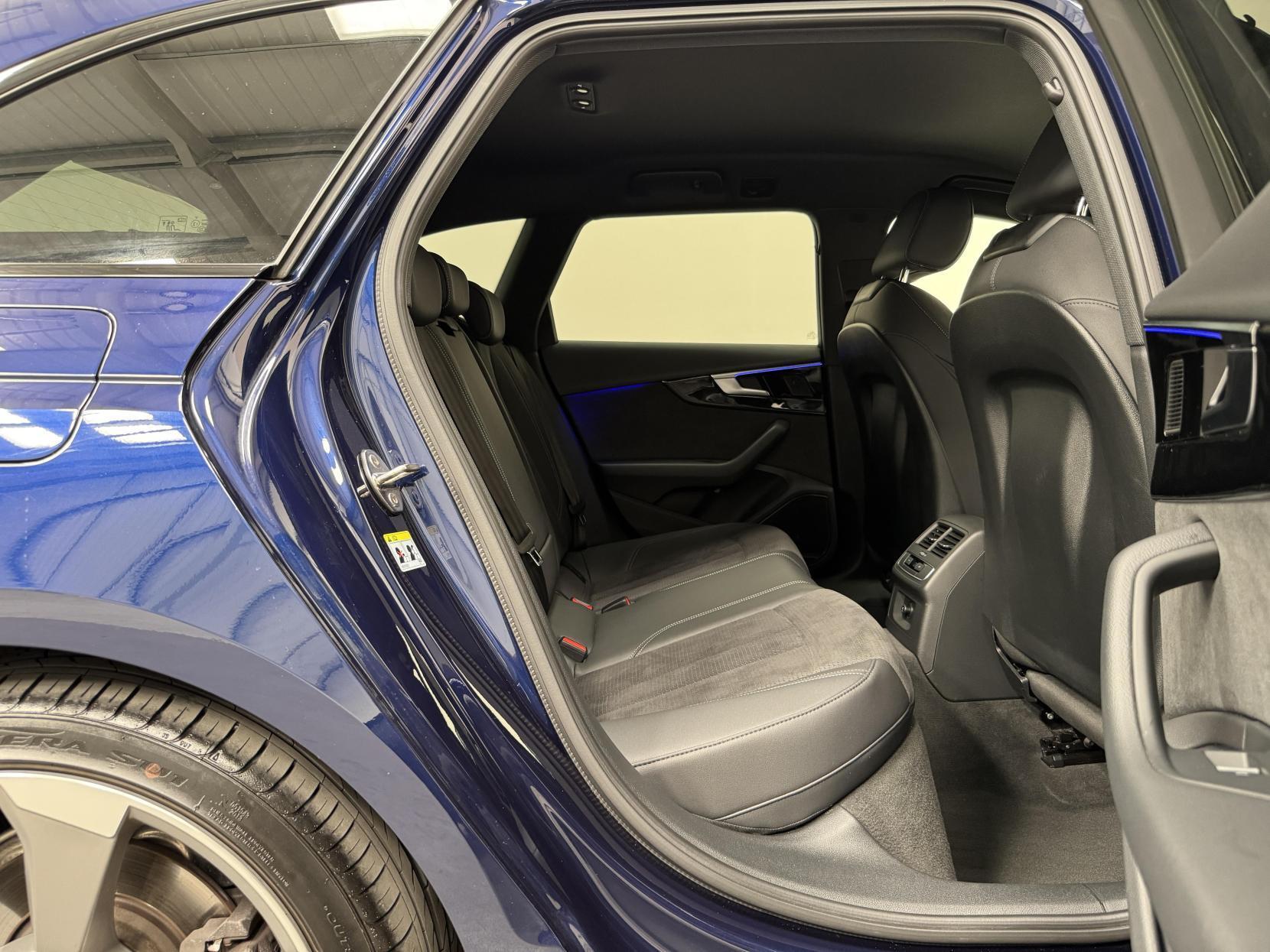 Audi A4 Avant view 47
