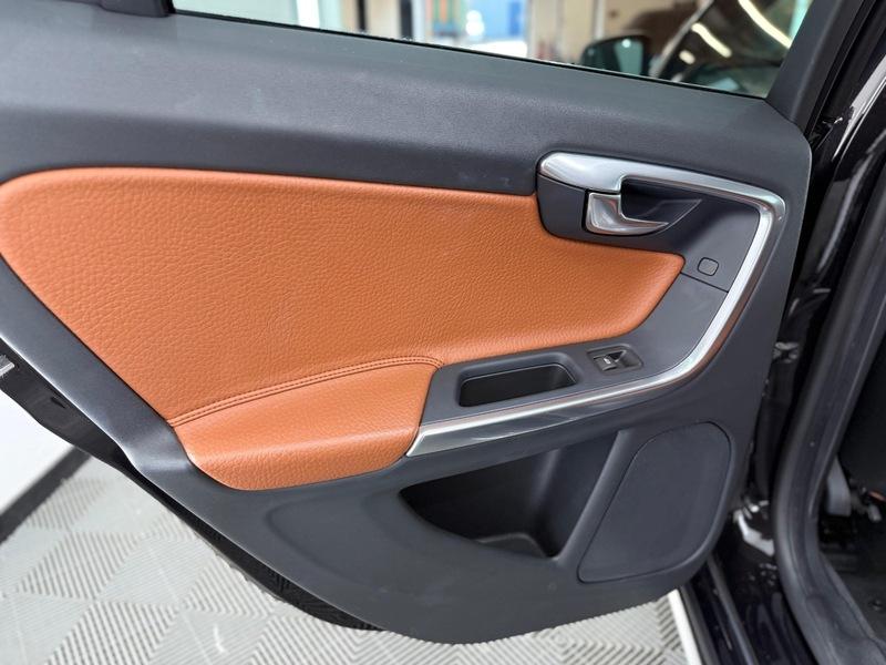 2011 Volvo V60 image 26