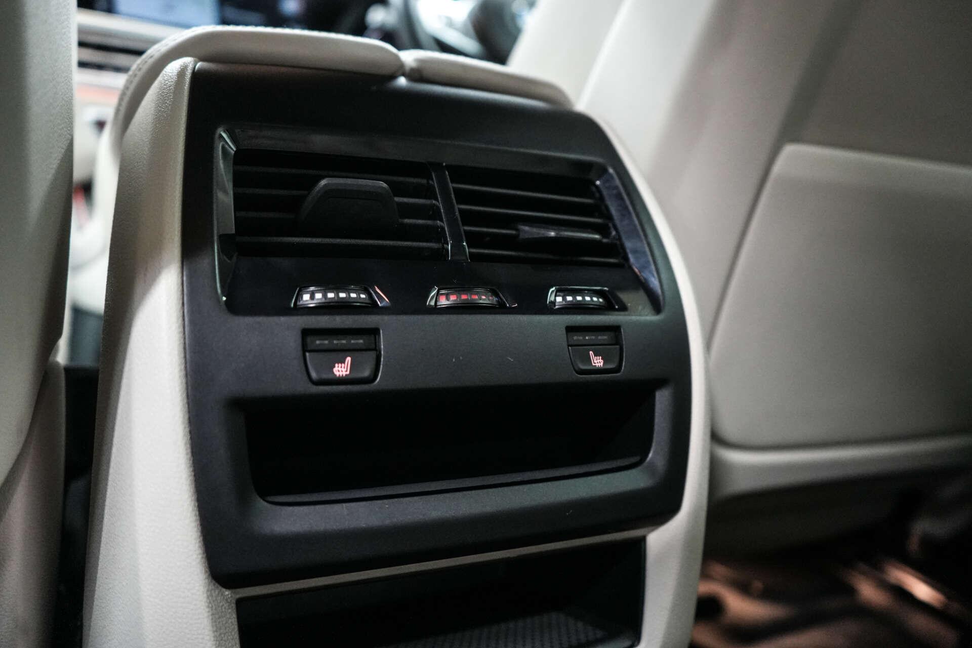 BMW X5 view 19