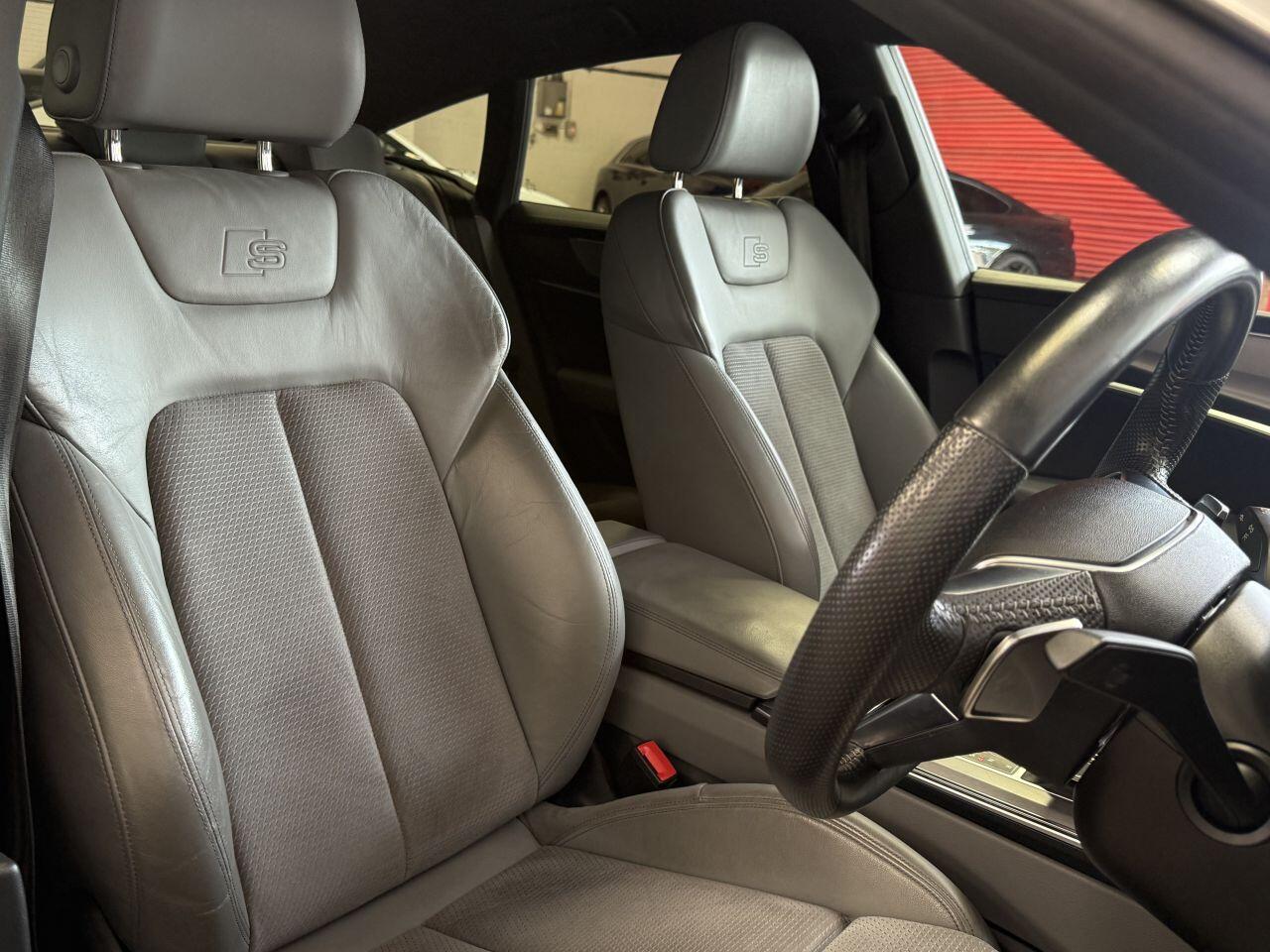 Audi A7 view 32