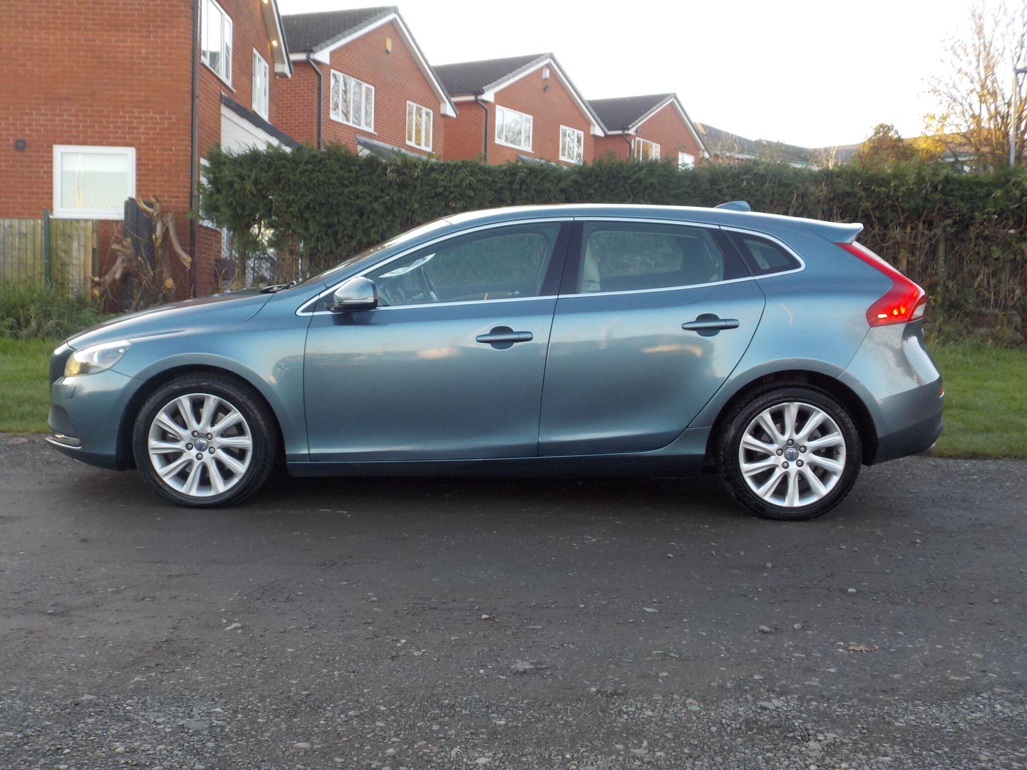 Volvo V40 2.0 D3 SE Lux Nav Geartronic Euro 5 (s/s) 5dr