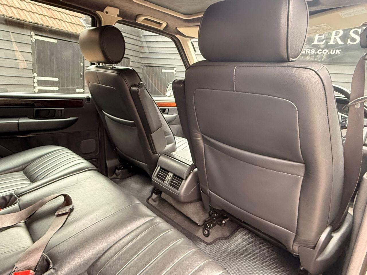 Land Rover Range Rover view 15