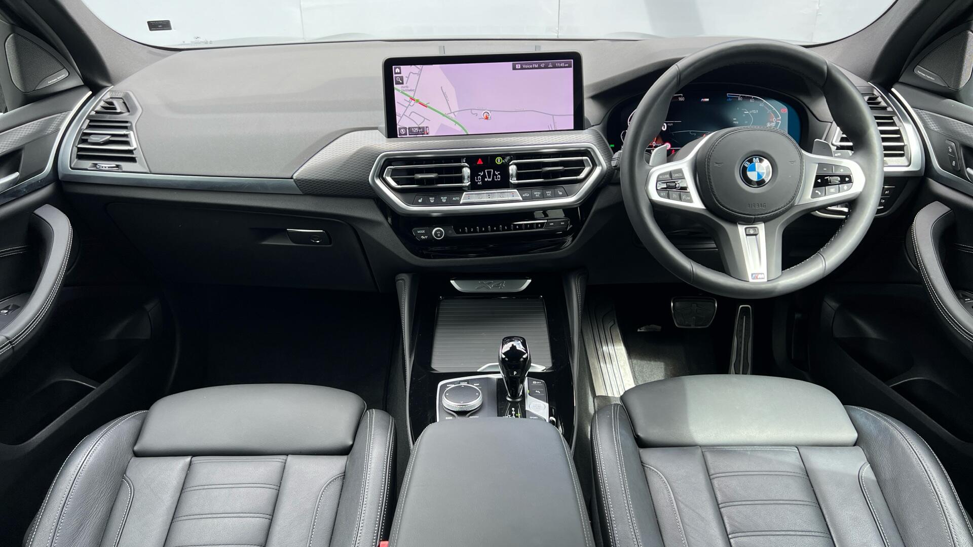 BMW X4 view 4