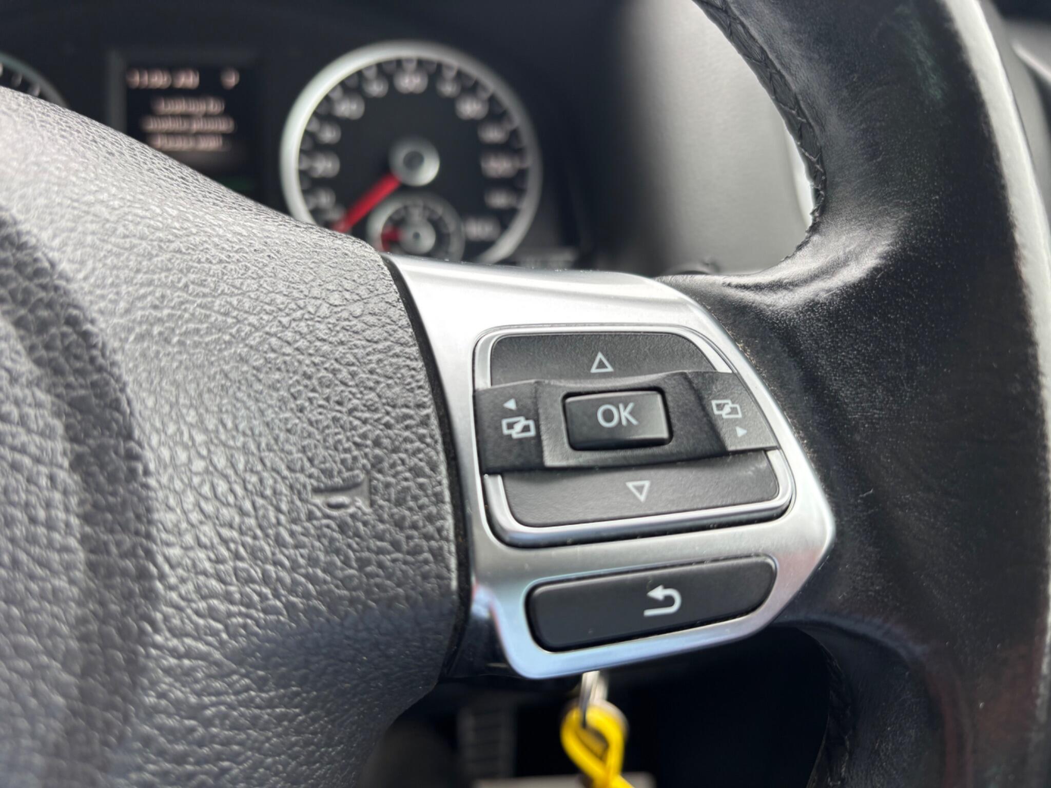 Volkswagen Tiguan view 19