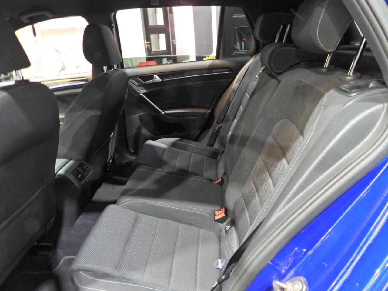 Volkswagen Golf view 11