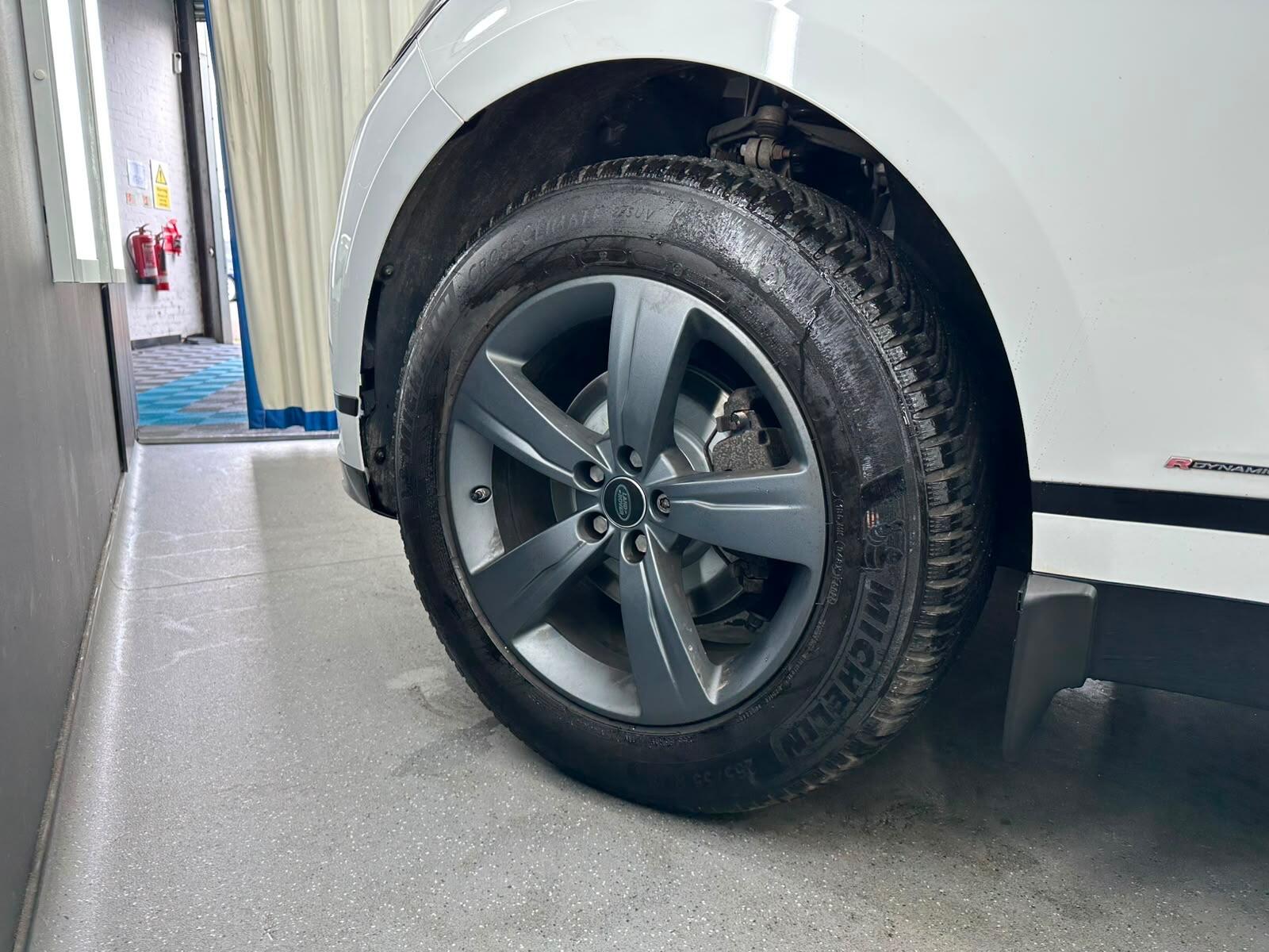 Land Rover Range Rover Velar view 21