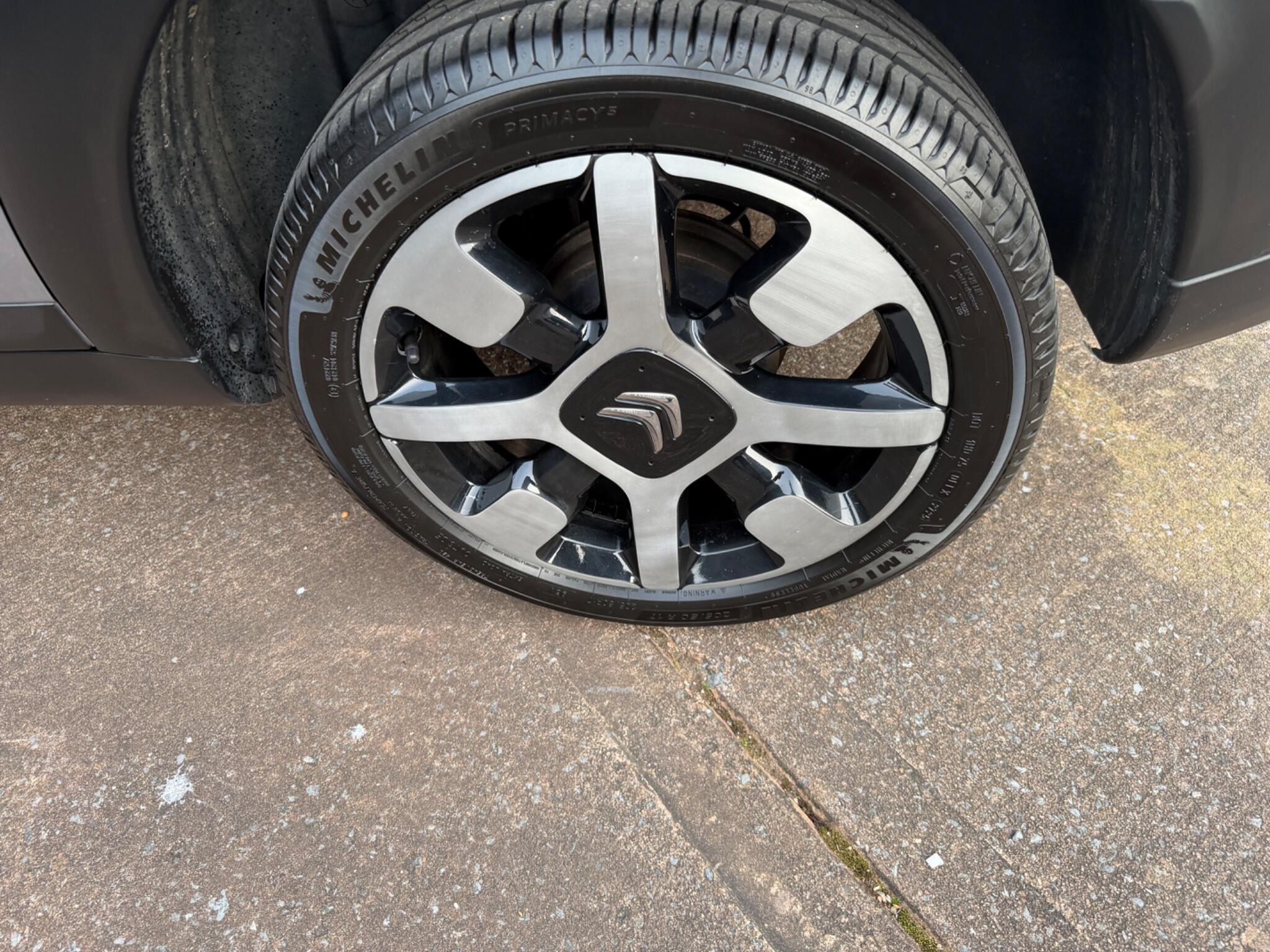 Citroen C4 Cactus view 17