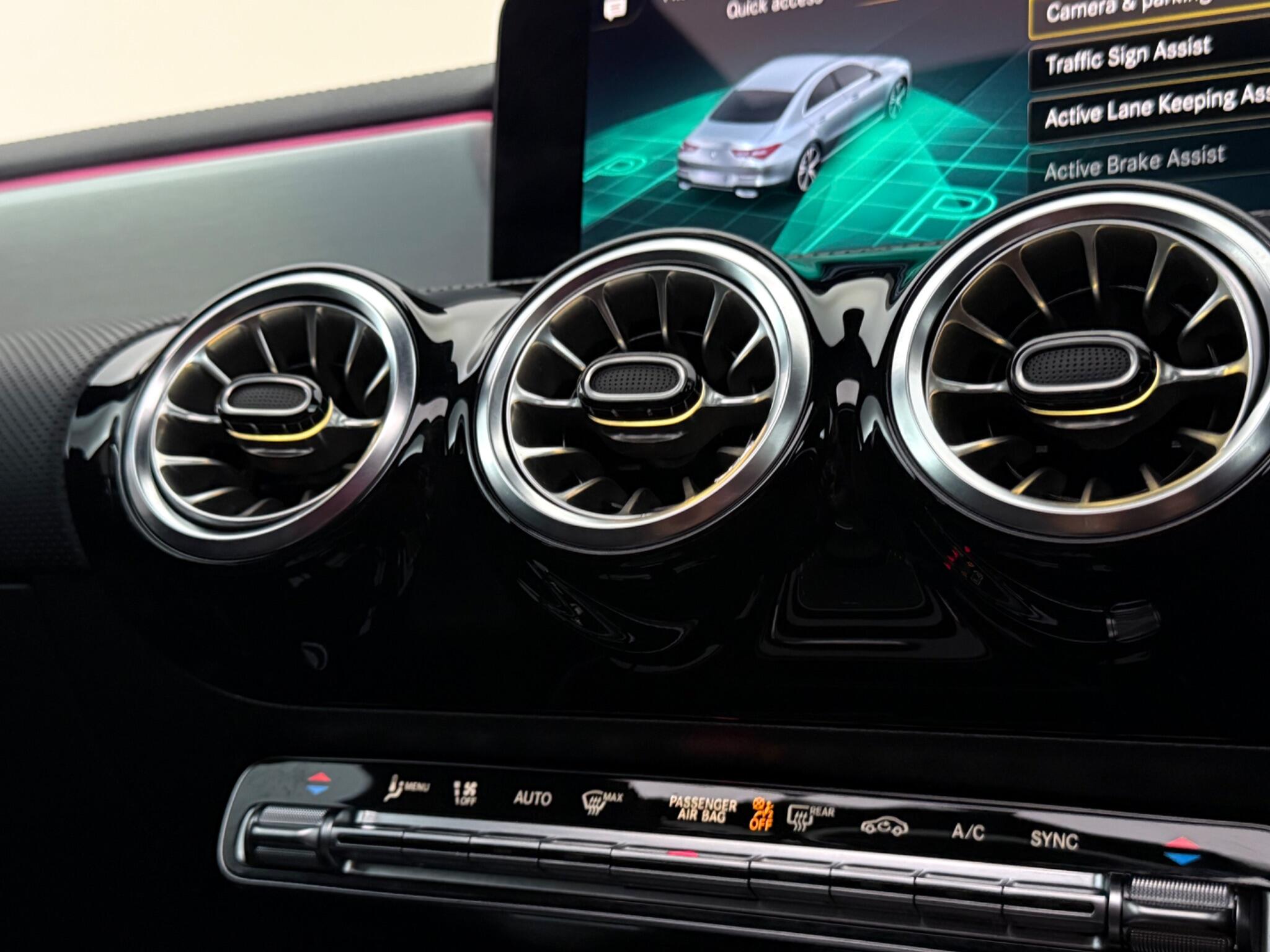 Mercedes-Benz Cla view 23