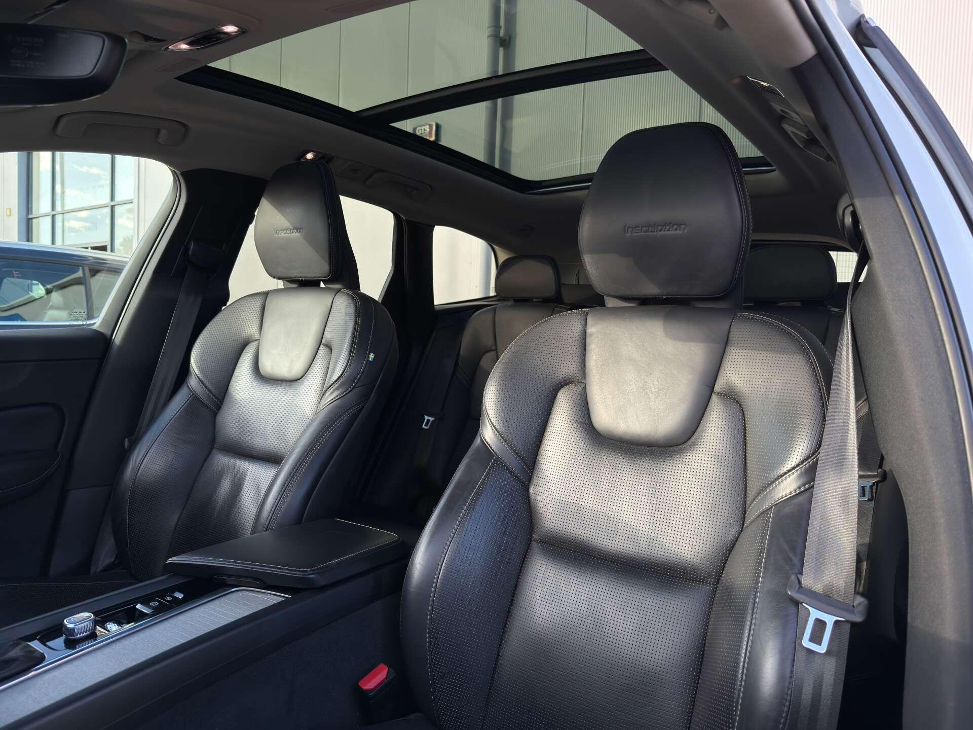 Volvo XC60 view 16