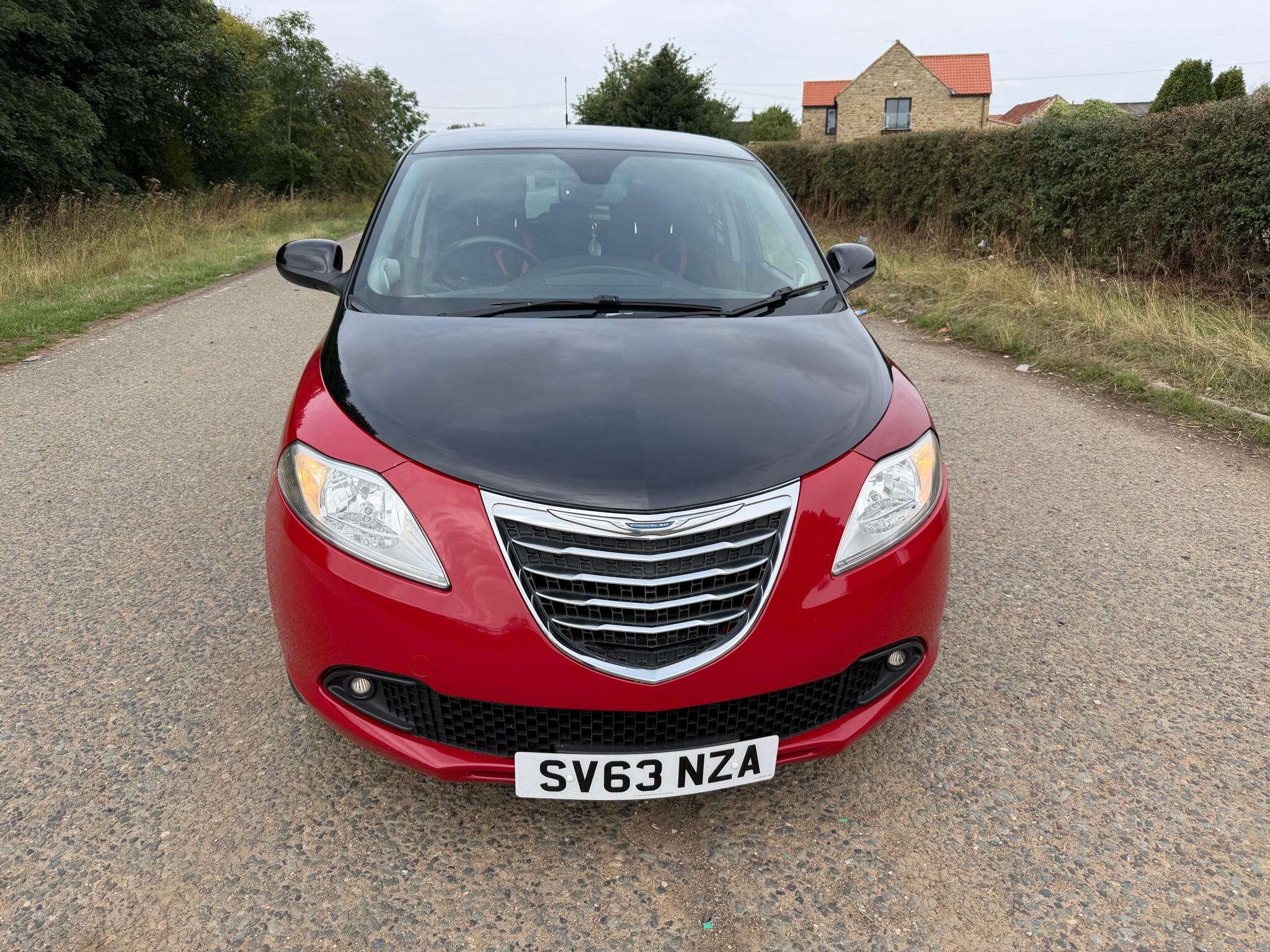 Chrysler Ypsilon view 8