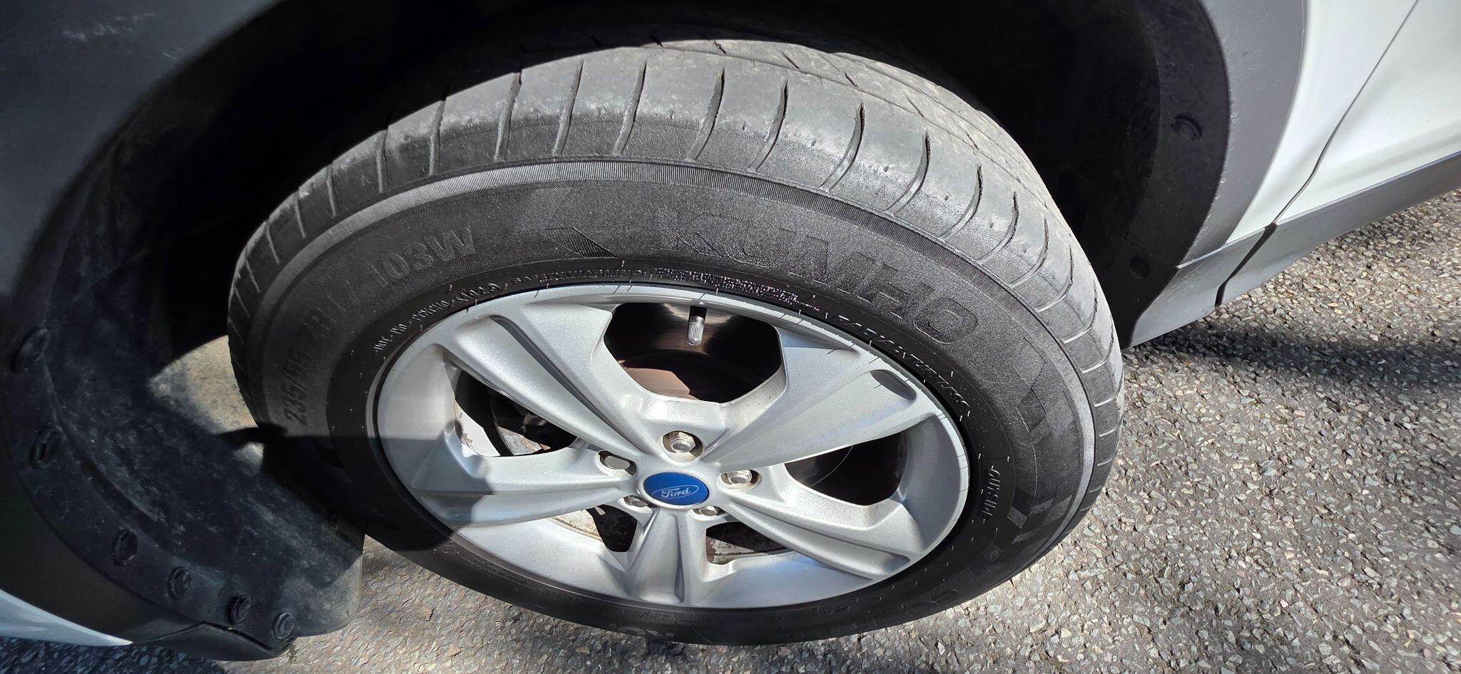 Ford Kuga view 42
