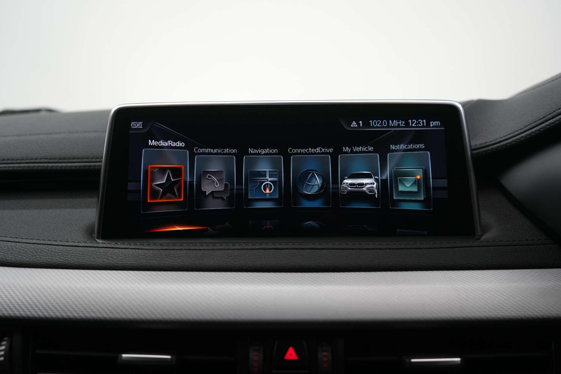 BMW X6 view 27
