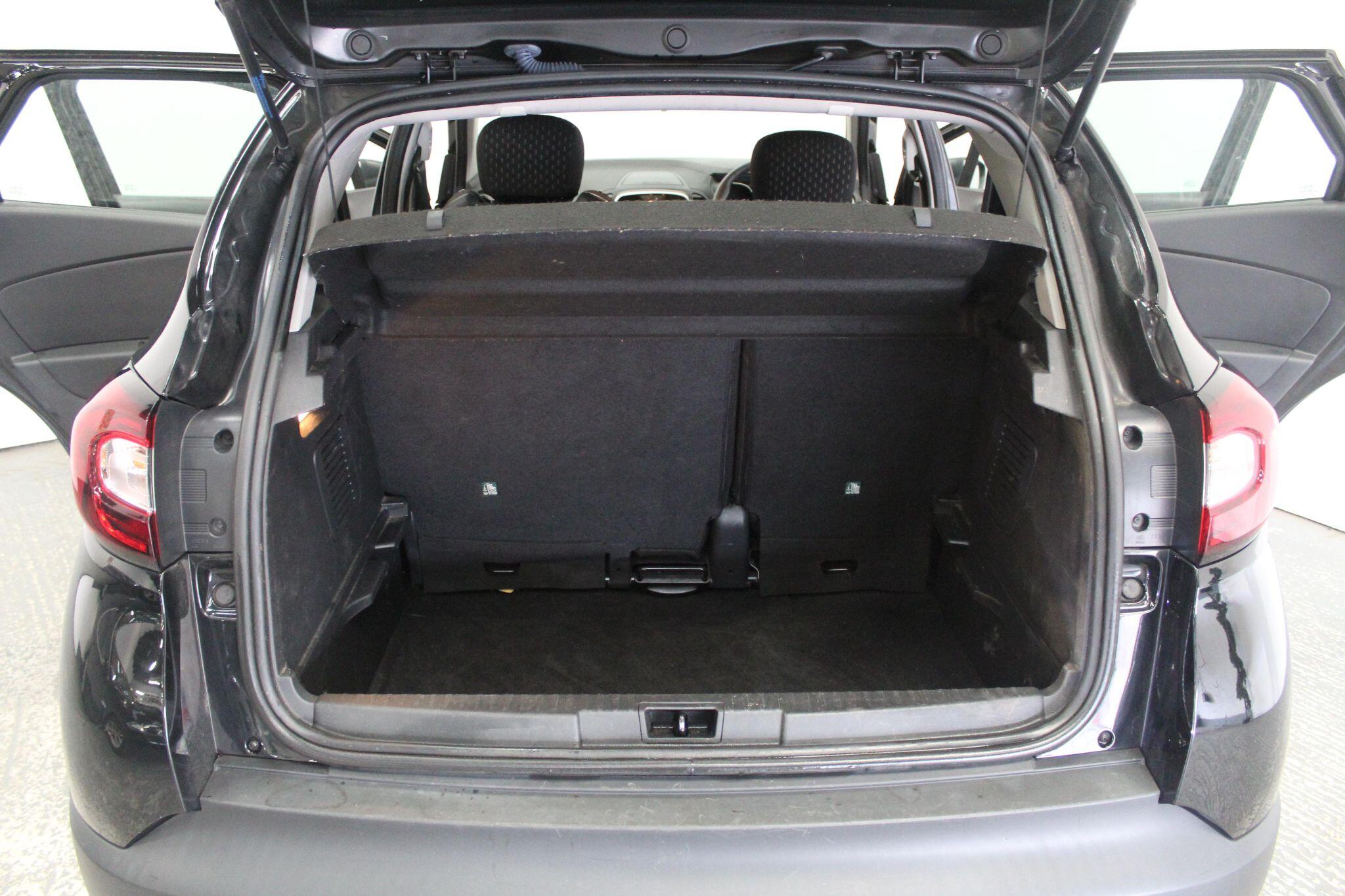 Renault Captur view 21
