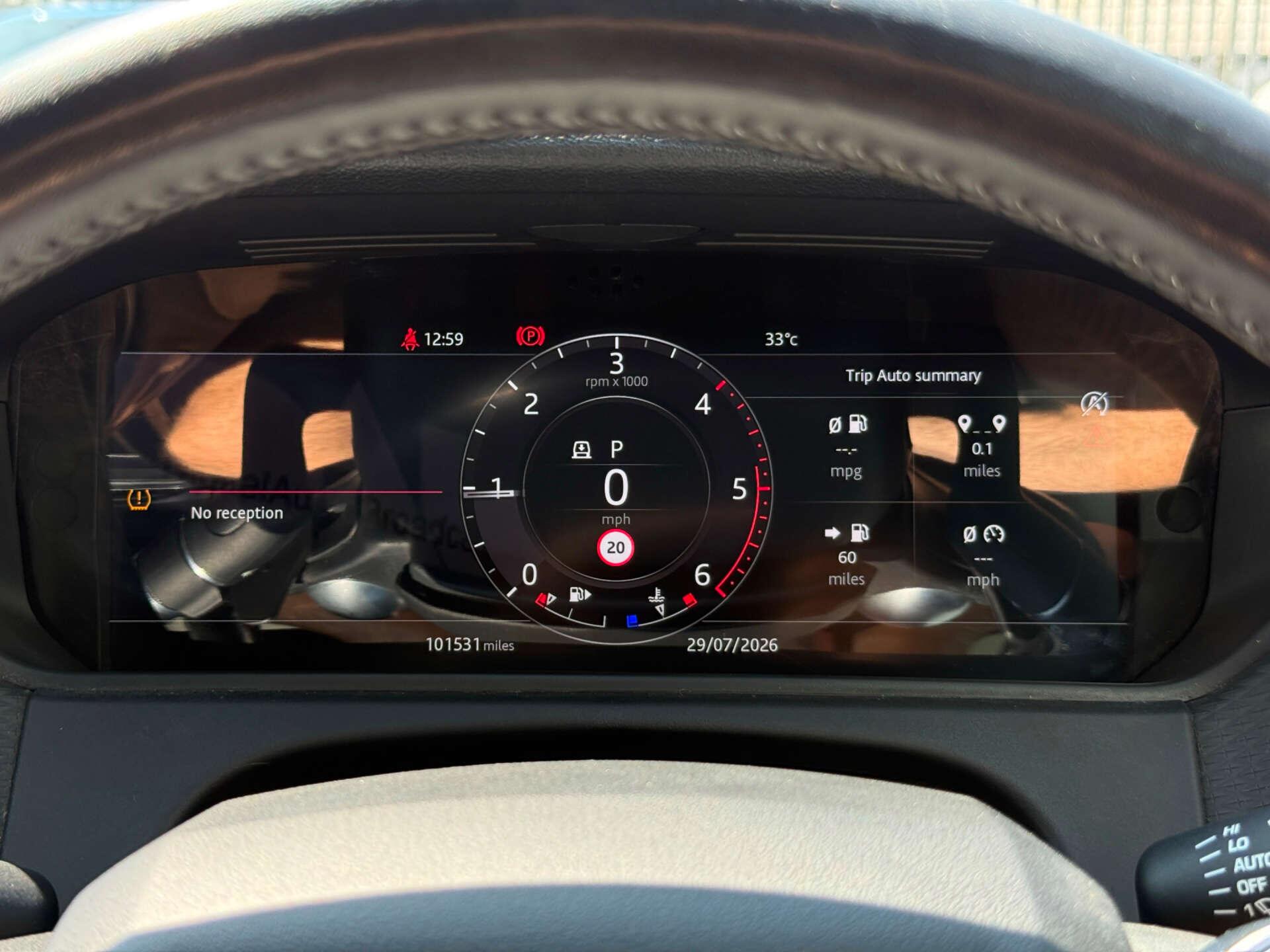 Land Rover Range Rover Velar view 13