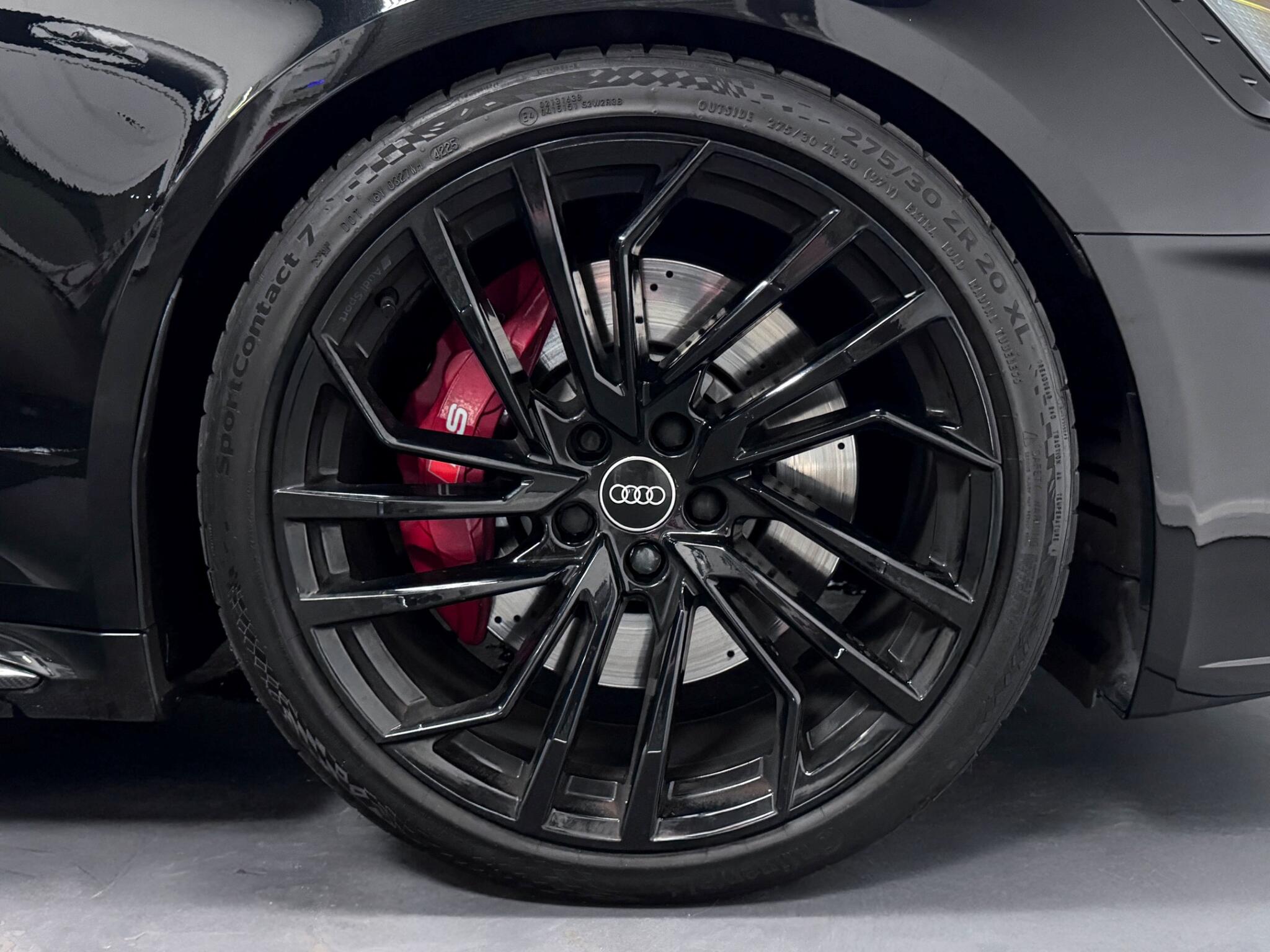 Audi RS4 Avant view 65